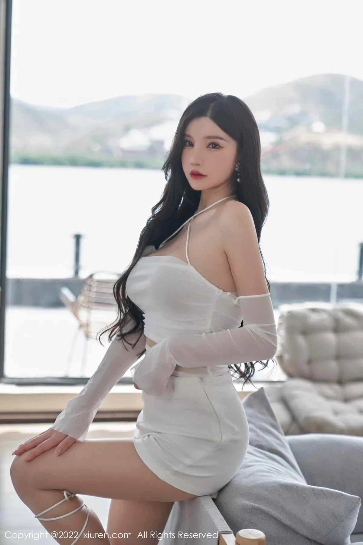 秀人集.com_[XiuRen秀人网]No.5271_女神周于希Sally心愿旅拍户外白色轻透服饰秀完美身材诱惑写真89P