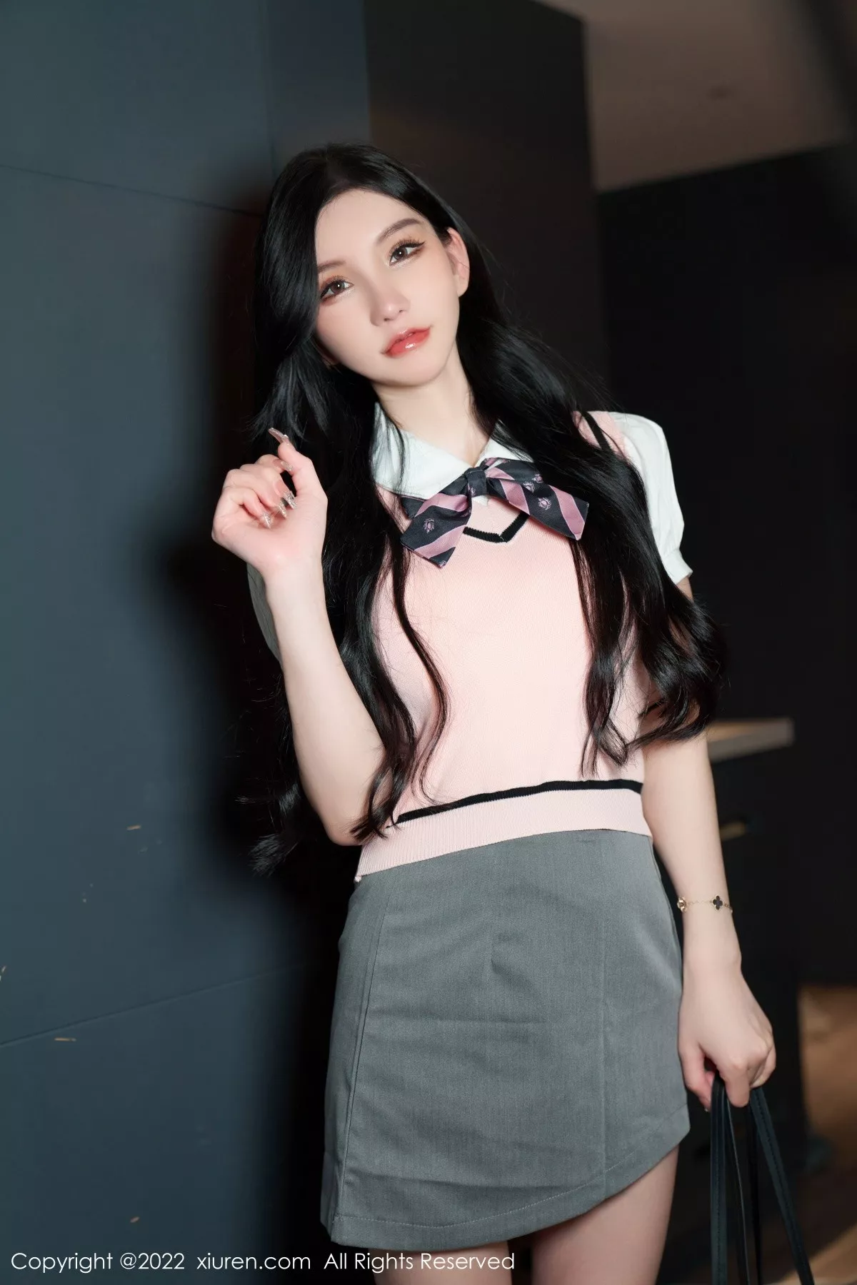 秀人集.com_[XiuRen秀人网]No.5285_女神周于希Sally心愿旅拍私房情趣捆绑露淡粉蕾丝内衣诱惑写真86P