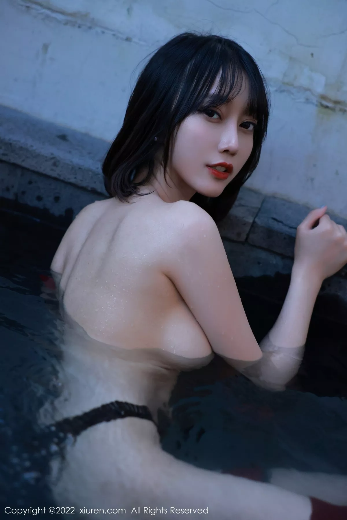 秀人集.com_[XiuRen秀人网]No.5283_模特玥儿玥er澳门旅拍半脱露红色蕾丝内衣秀完美身材诱惑写真52P