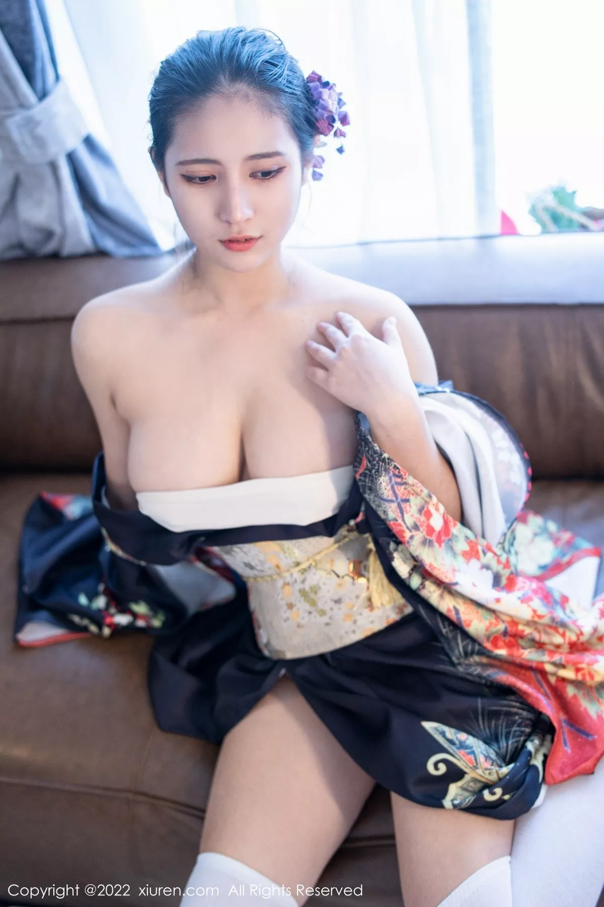 秀人集.com_[XiuRen秀人网]No.5309_模特久久Aimee日系居家和服半脱露白色抹胸内衣秀豪乳诱惑写真62P