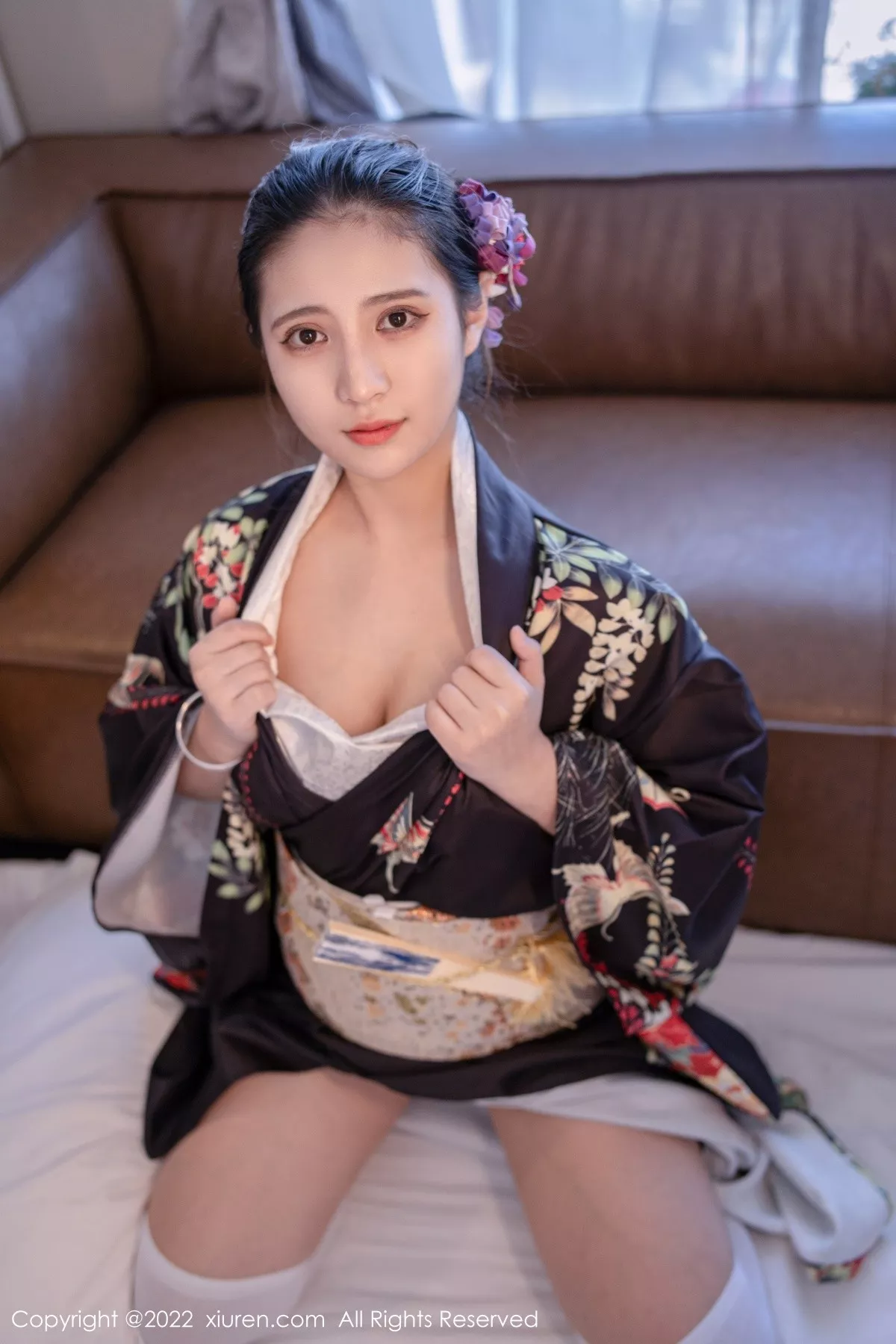秀人集.com_[XiuRen秀人网]No.5309_模特久久Aimee日系居家和服半脱露白色抹胸内衣秀豪乳诱惑写真62P