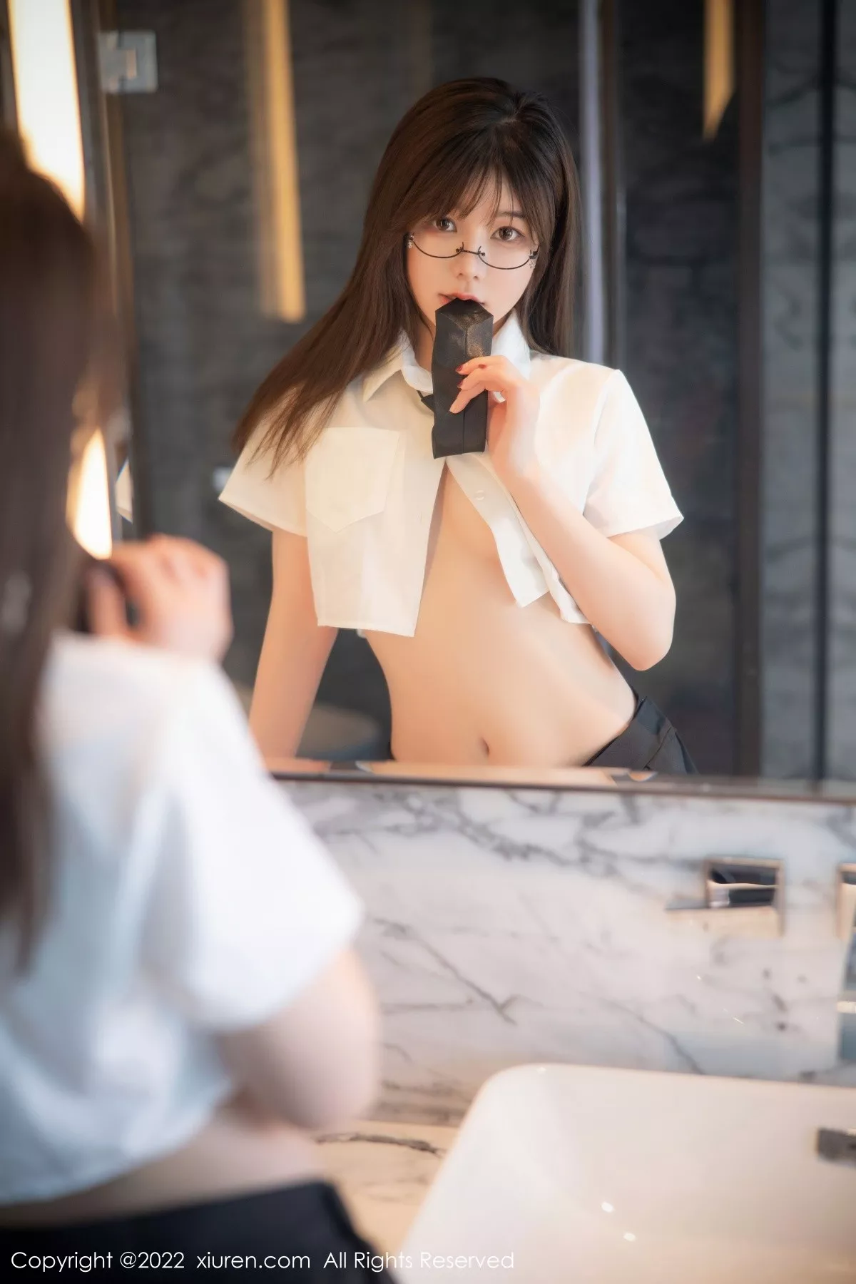 秀人集.com_[XiuRen秀人网]No.5365_模特婠婠么性感学妹制服白色短T配黑短裙秀曼妙身姿诱惑写真98P