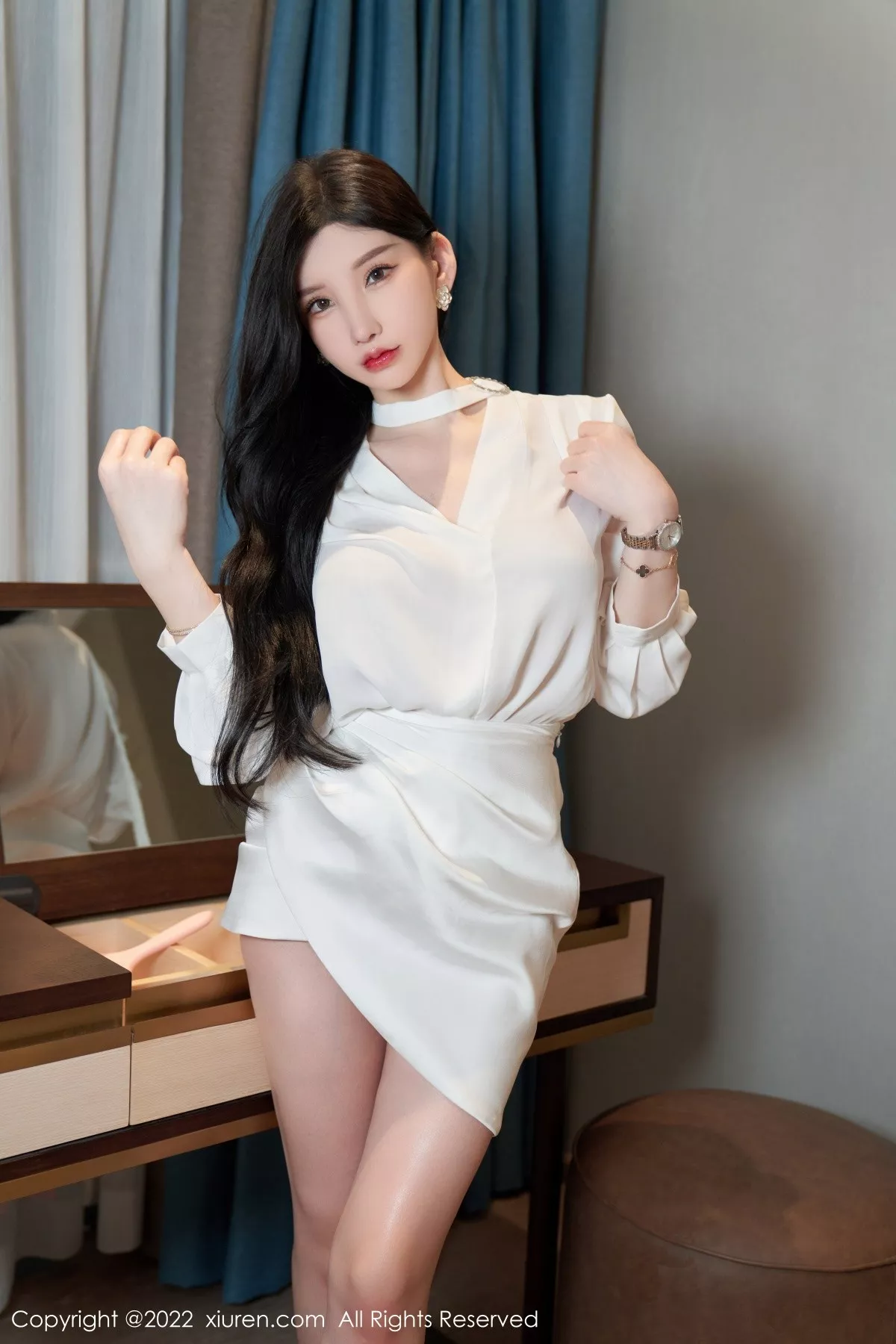 秀人集.com_[XiuRen秀人网]No.5381_女神周于希Sally私房简约白色服半脱露蕾丝内裤秀翘臀诱惑写真77P