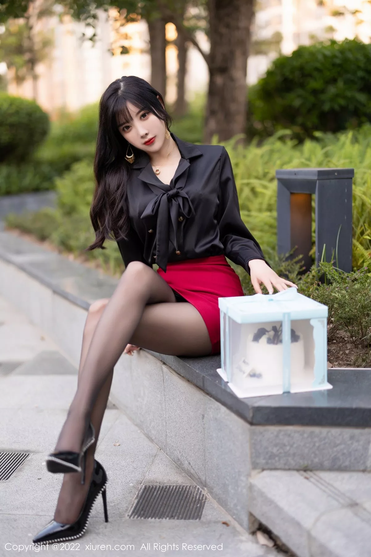 秀人集.com_[XiuRen秀人网]No.5390_女神杨晨晨Yome半脱露轻透蕾丝内衣配超薄无内黑丝诱惑写真82P