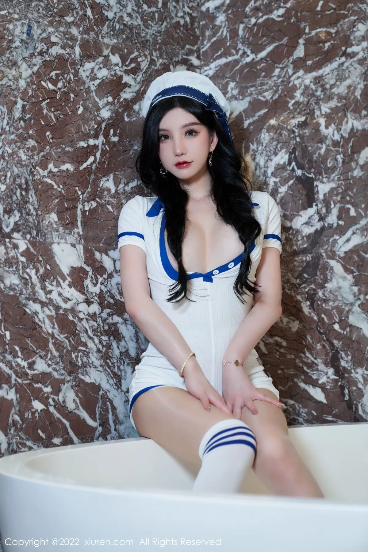 秀人集.com_[XiuRen秀人网]No.5397_女神周于希Sally私房浴室白色连体衣秀完美身材迷人诱惑写真85P