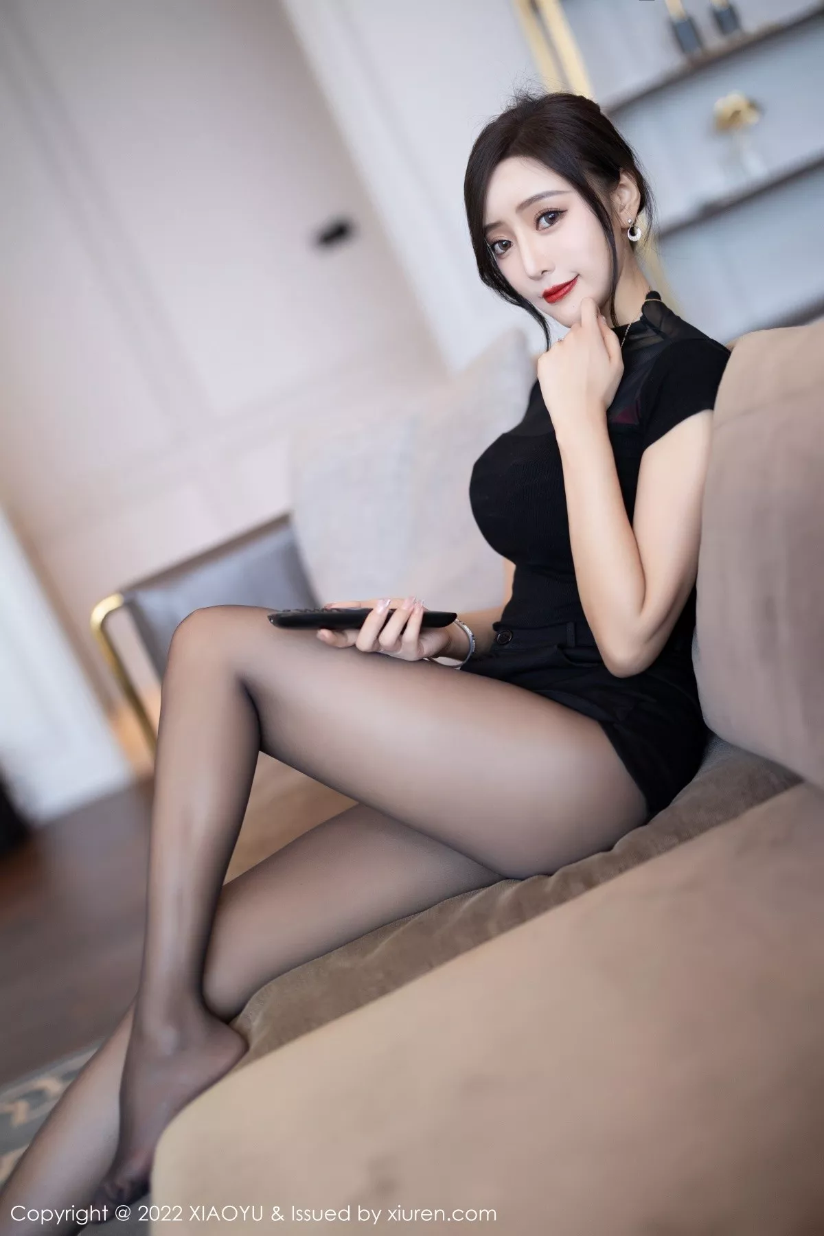秀人集.com_[XiaoYu画语界]Vol.837_女神王馨瑶yanni脱黑色轻透服露性感红色蕾丝内衣迷人诱惑写真83P