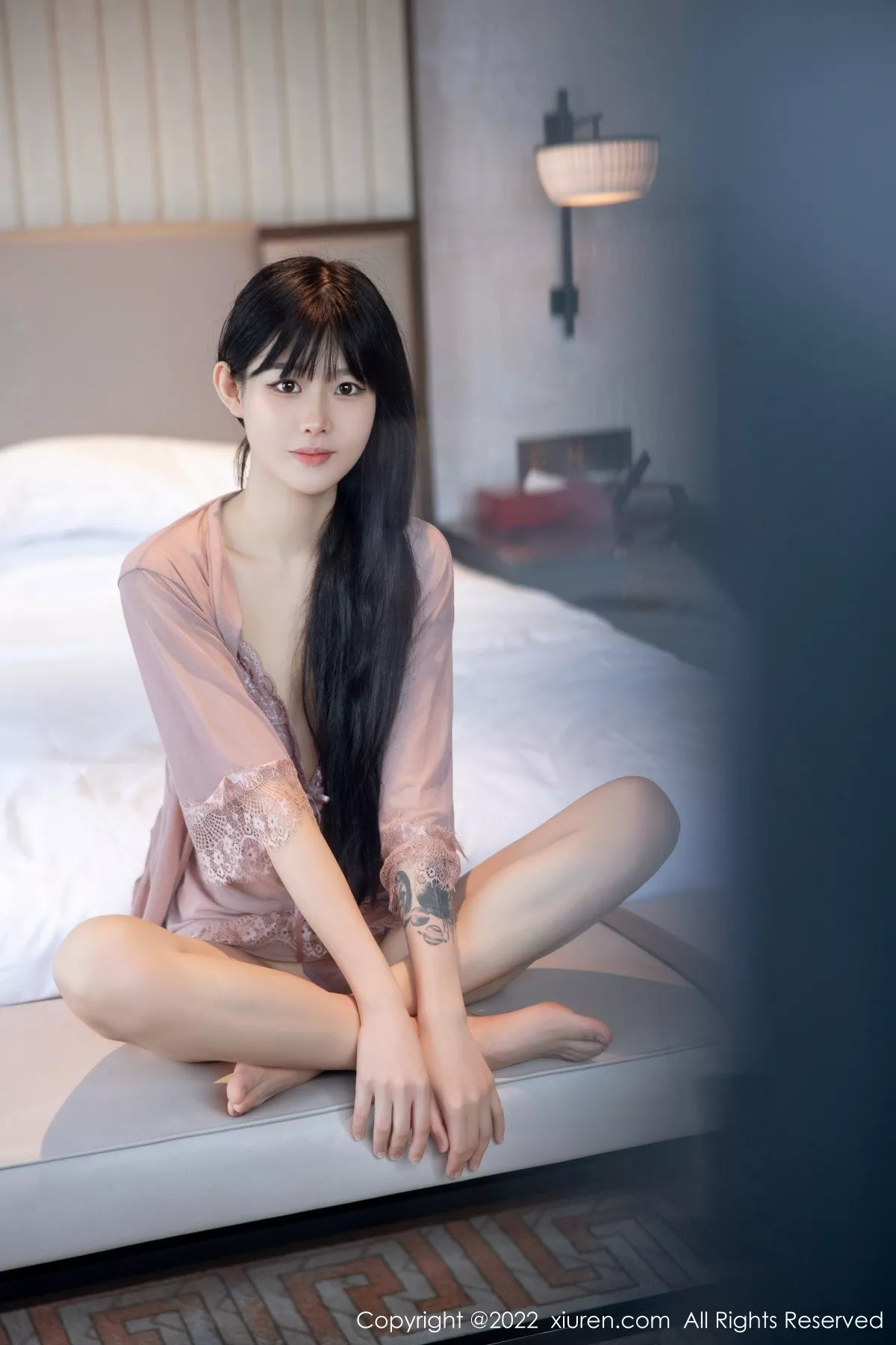 秀人集.com_[XiuRen秀人网]No.5408_模特77qiqi私房淡紫睡衣透视秀完美身材性感美腿撩人诱惑写真69P