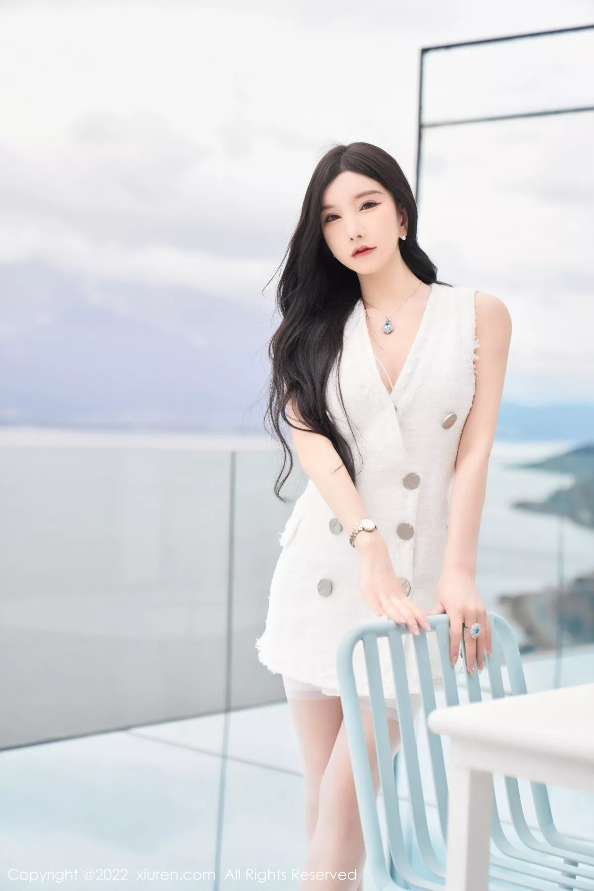 秀人集.com_[XiuRen秀人网]No.5418_女神周于希Sally心愿旅拍脱白色外衣露白色蕾丝内衣诱惑写真73P