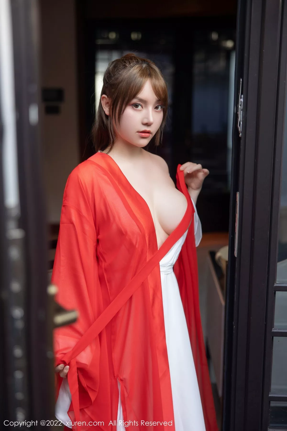 秀人集.com_[XiuRen秀人网]No.5414_模特豆瓣酱性感红色唐韵古装服饰半脱露傲人豪乳惹火诱惑写真80P