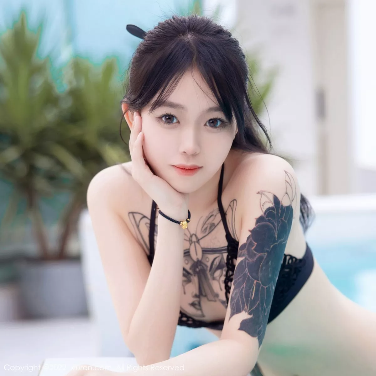 秀人集.com_[XiuRen秀人网]No.5422_模特奶瓶大理旅拍泳池性感黑色比基尼秀曼妙身姿迷人诱惑写真75P