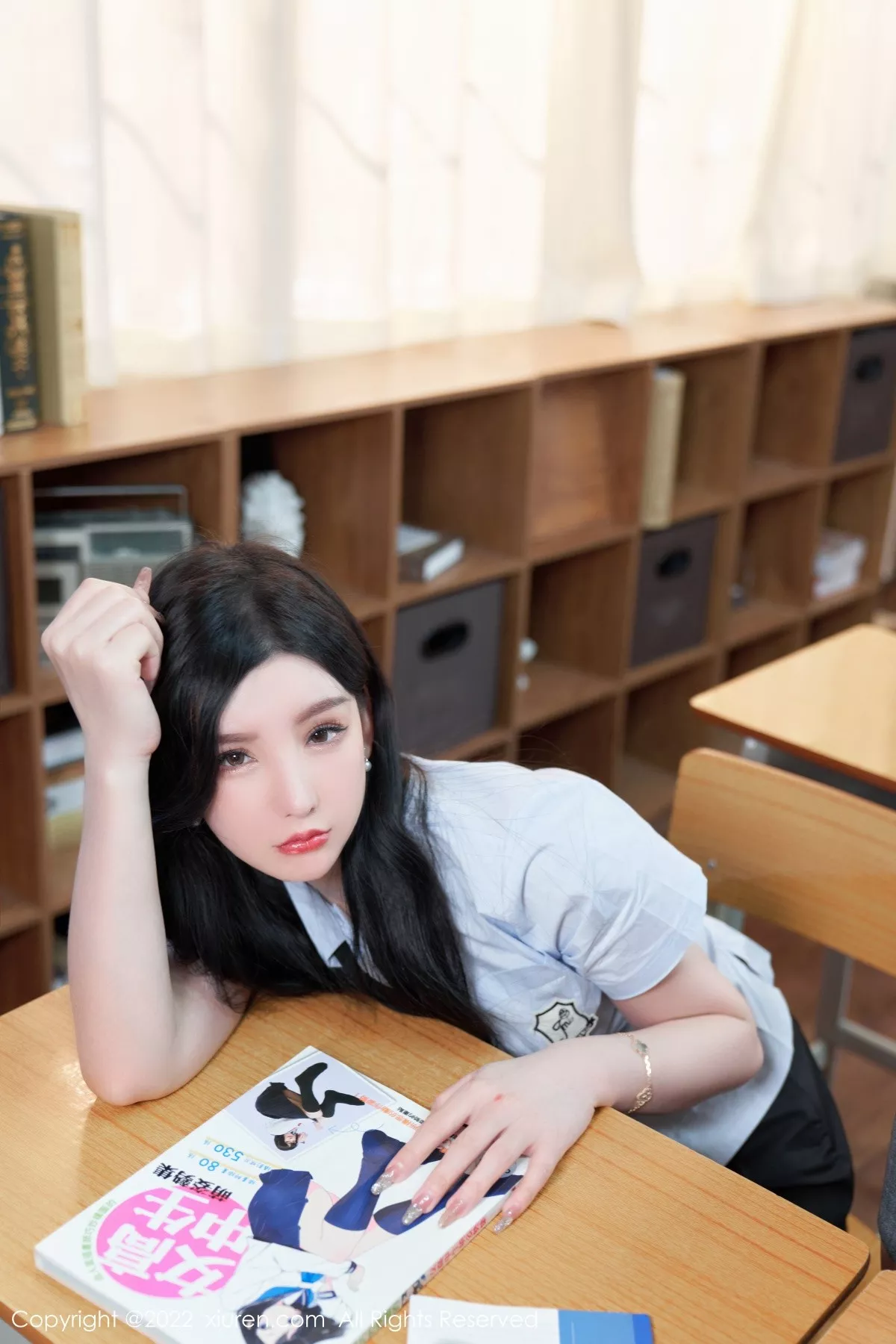 秀人集.com_[XiuRen秀人网]No.5452_女神周于希Sally学妹装扮半脱露黑色蕾丝边内衣撩人诱惑写真76P