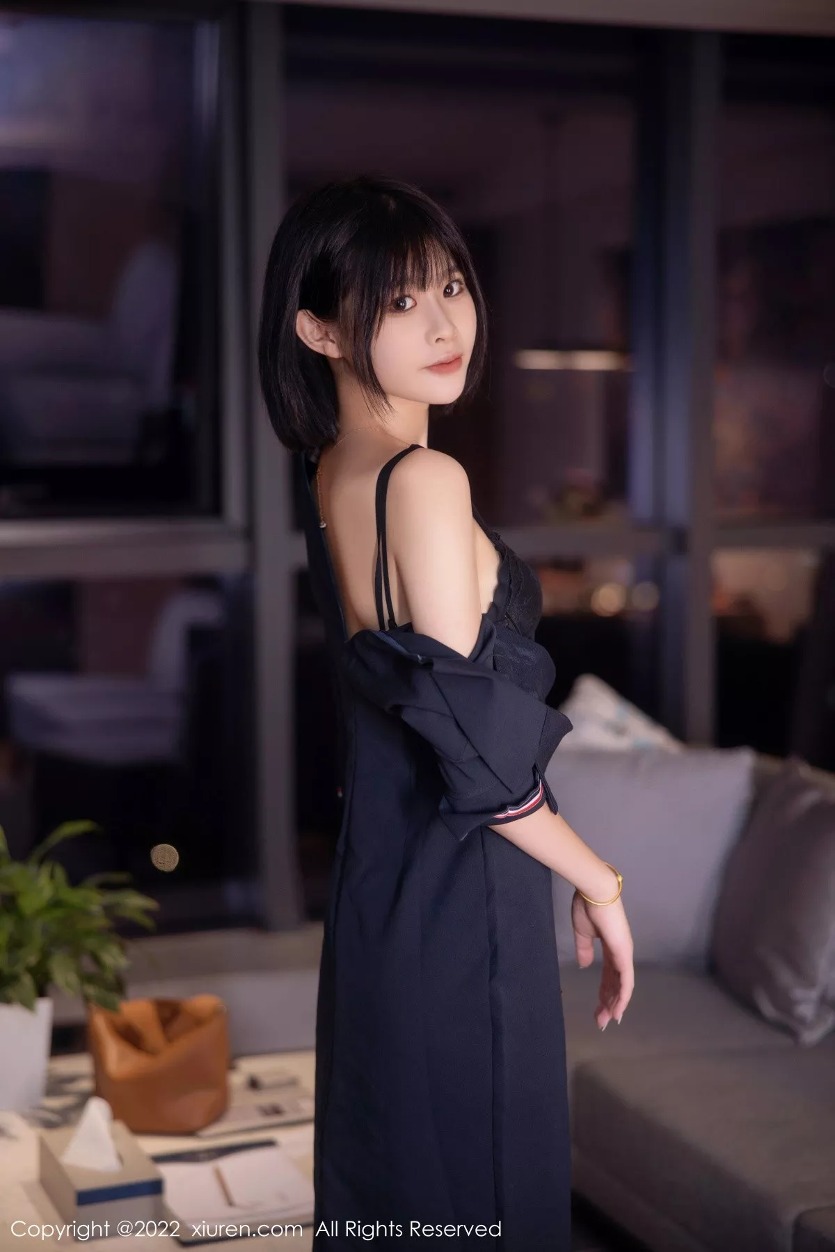 秀人集.com_[XiuRen秀人网]No.5329_模特77qiqi私房半脱露性感蓝色蕾丝内衣配超薄肉丝完美诱惑写真98P