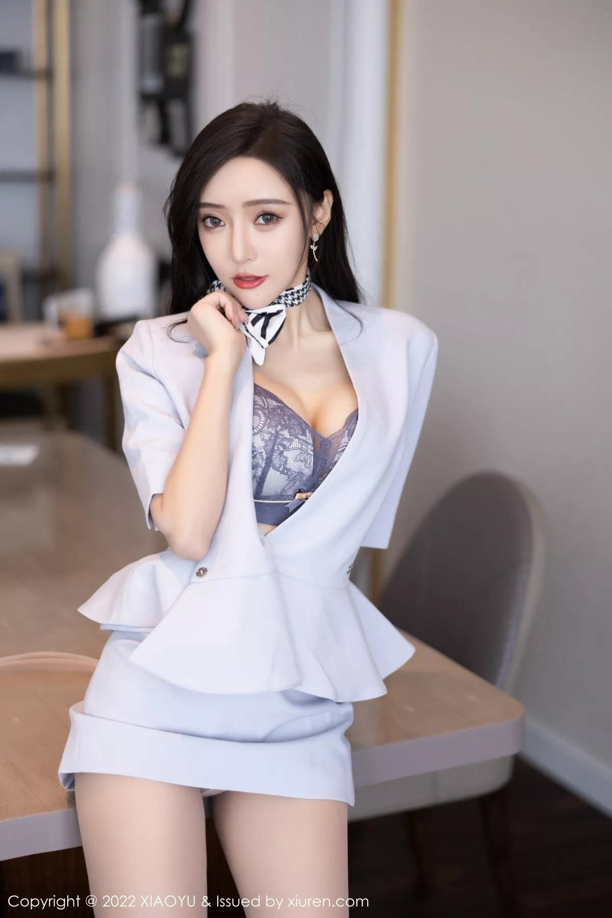 秀人集.com_[XiaoYu画语界]Vol.830_女神王馨瑶yanni时尚丽人装半脱露蕾丝内衣配超薄肉丝诱惑写真91P
