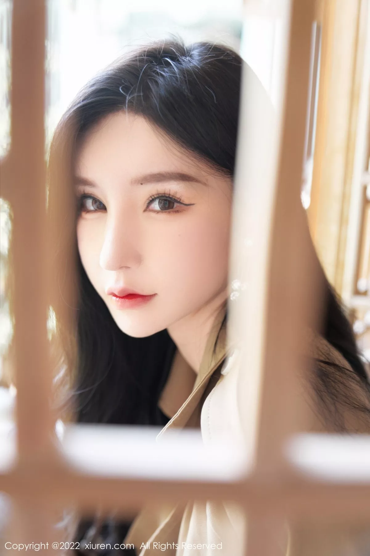 秀人集.com_[XiuRen秀人网]No.5469_女神周于希Sally脱杏色风衣露黑色蕾丝内衣配蕾丝吊袜诱惑写真75P