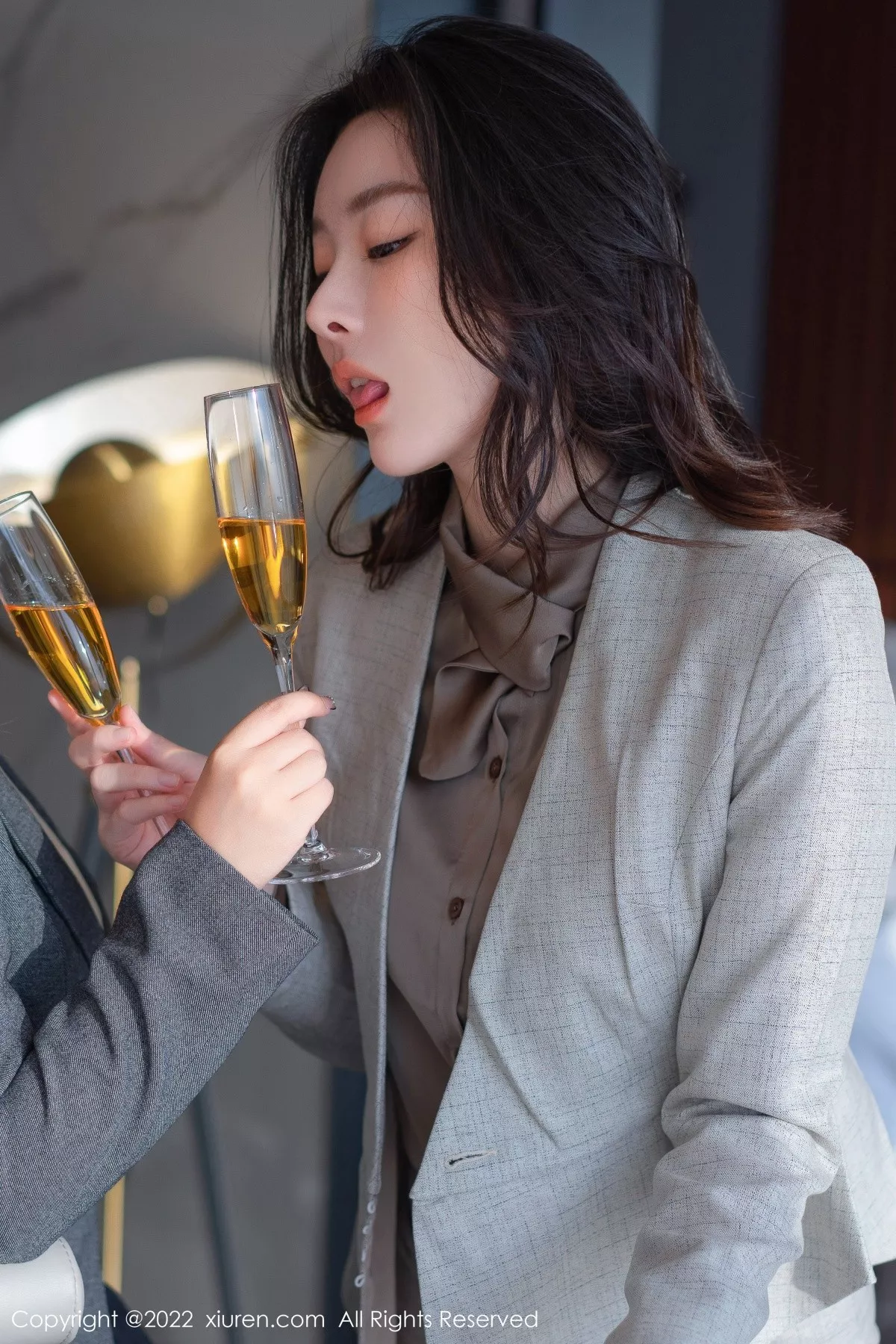 秀人集.com_[XiuRen秀人网]No.5524_模特合集是小逗逗＆张思允职业OL装扮半脱露蕾丝内衣诱惑写真65P