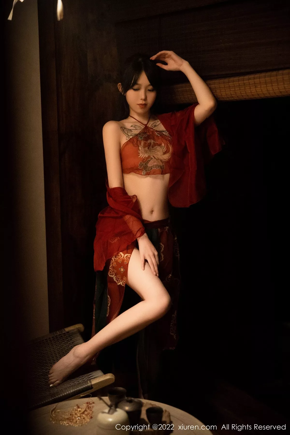 秀人集.com_[XiuRen秀人网]No.5527_模特奶瓶大理旅拍私房性感红色轻透古装服秀完美身材诱惑写真78P