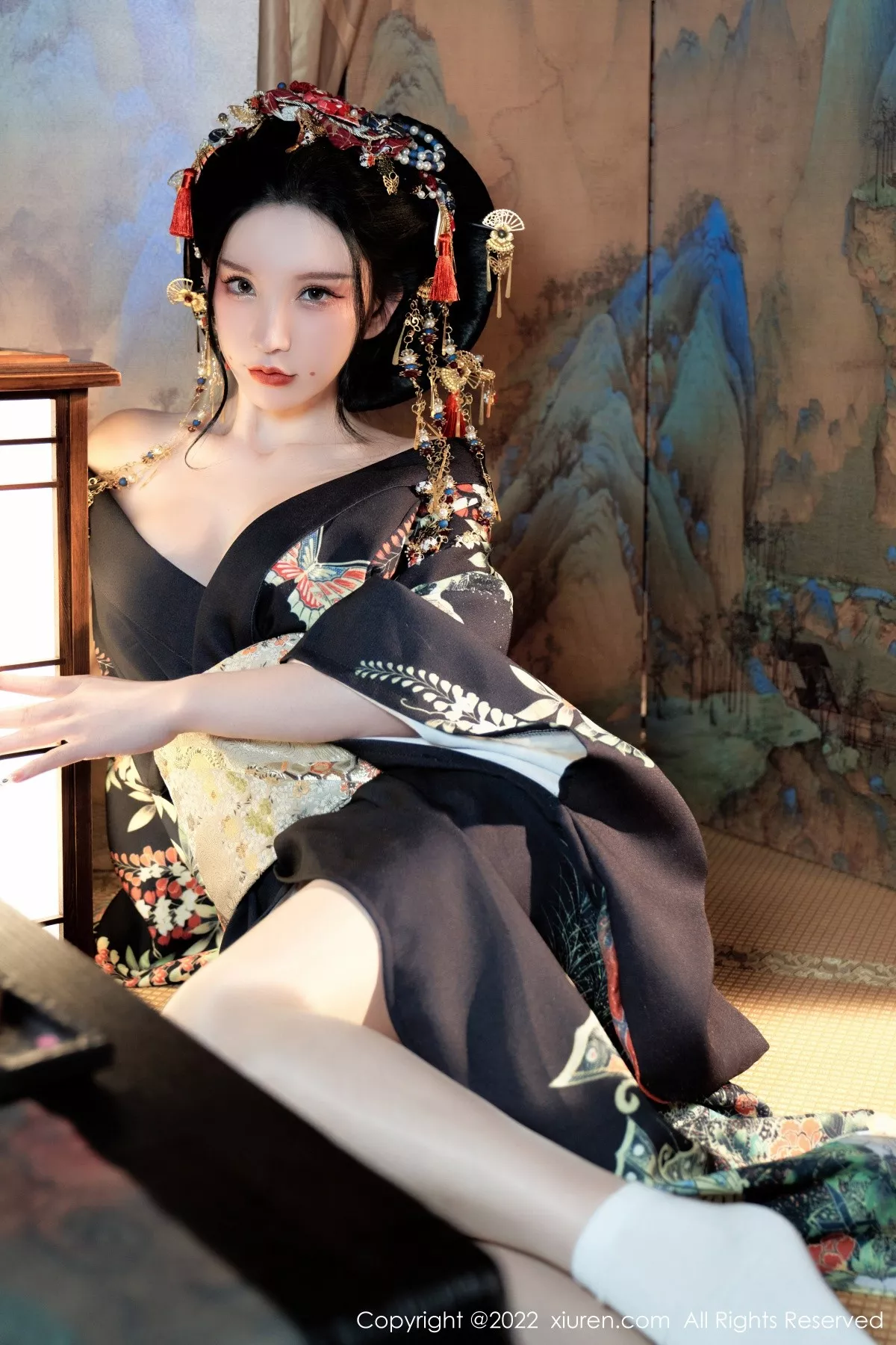 秀人集.com_[XiuRen秀人网]No.5537_女神周于希Sally宽衣解带主题日系风脱和服露翘臀美腿诱惑写真80P
