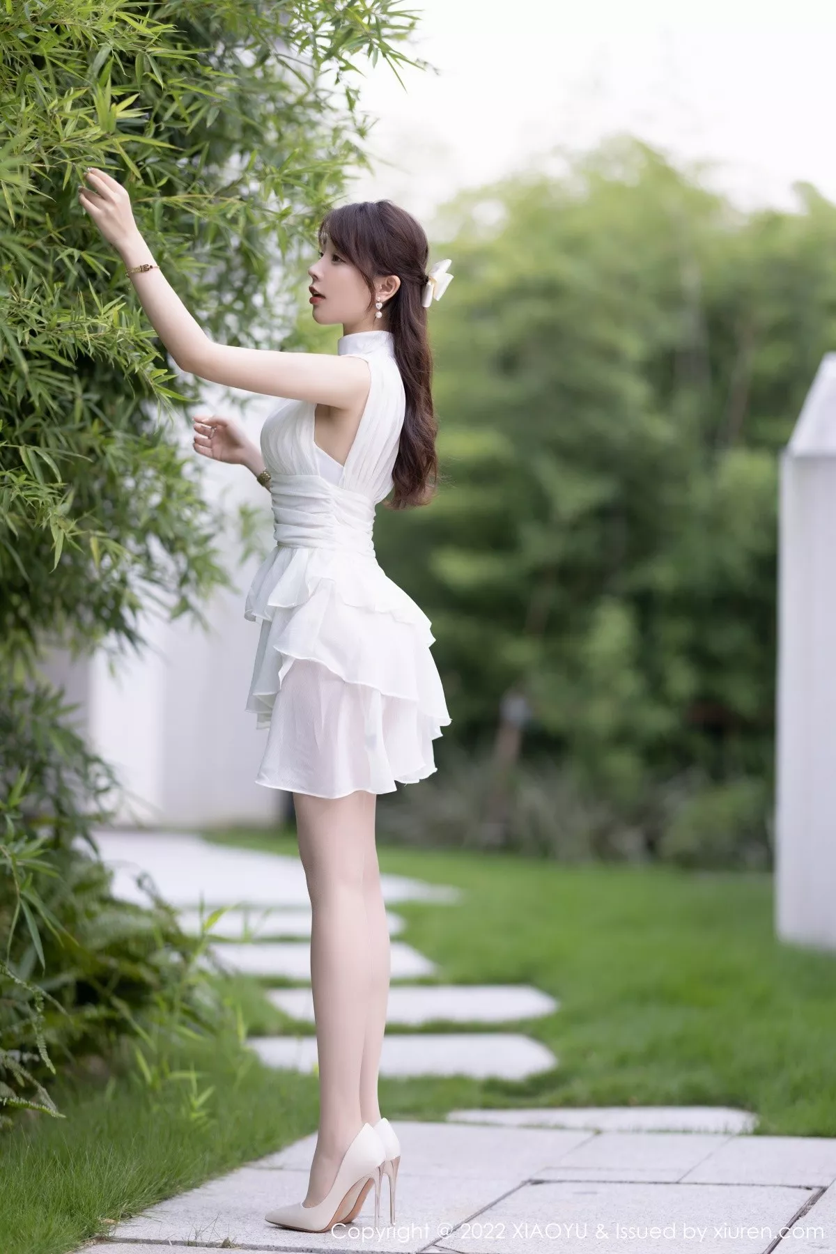 秀人集.com_[XiaoYu画语界]Vol.859_女神徐莉芝Booty脱白色连衣短裙露性感白色内衣完美诱惑写真77P