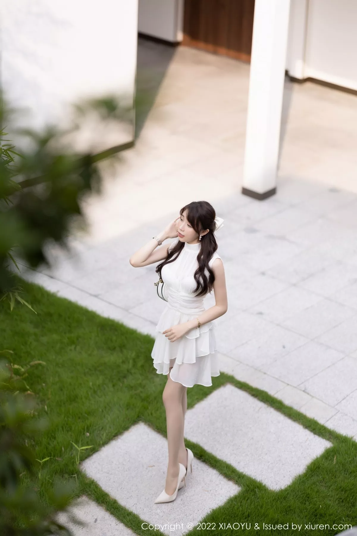 秀人集.com_[XiaoYu画语界]Vol.859_女神徐莉芝Booty脱白色连衣短裙露性感白色内衣完美诱惑写真77P