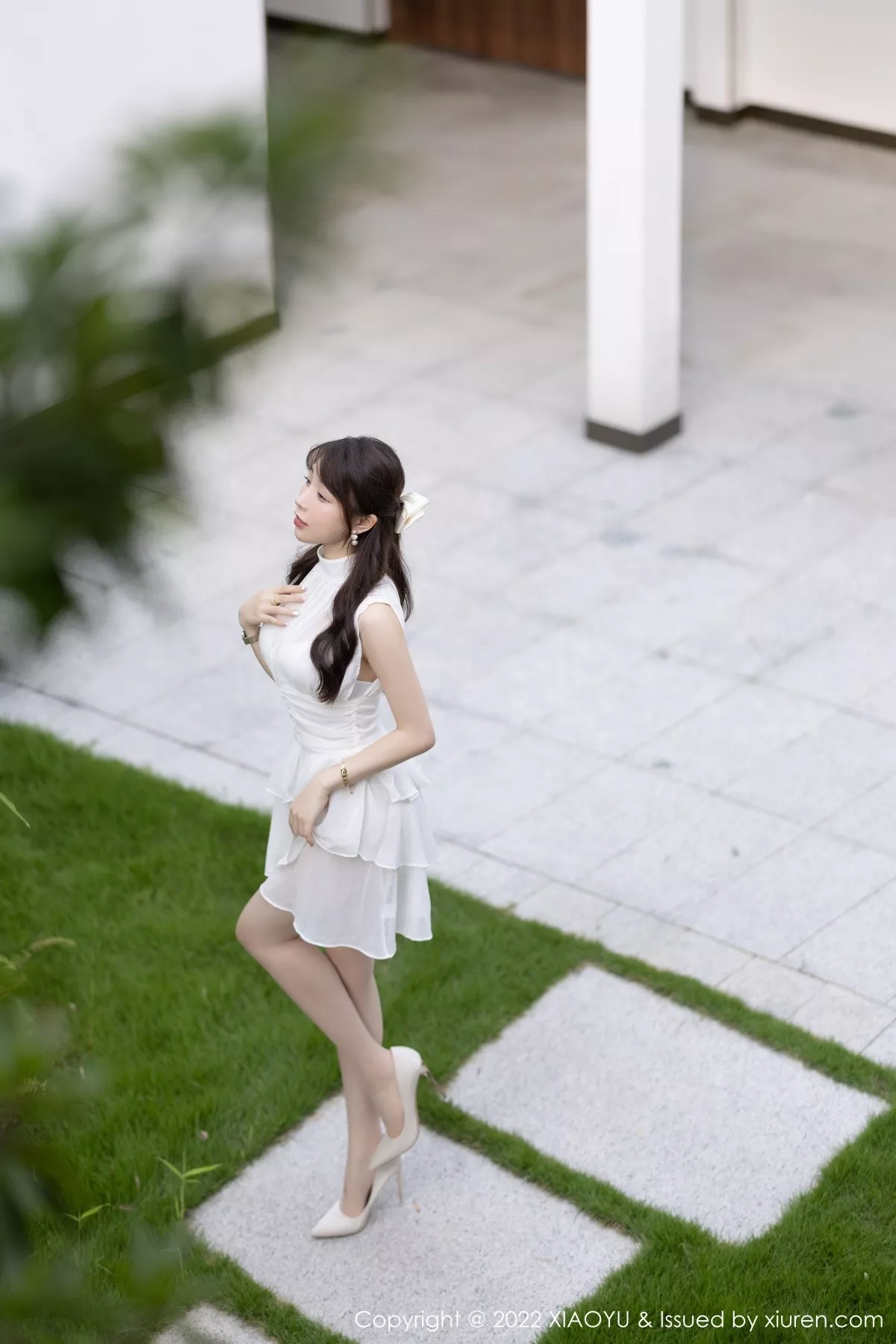 秀人集.com_[XiaoYu画语界]Vol.859_女神徐莉芝Booty脱白色连衣短裙露性感白色内衣完美诱惑写真77P