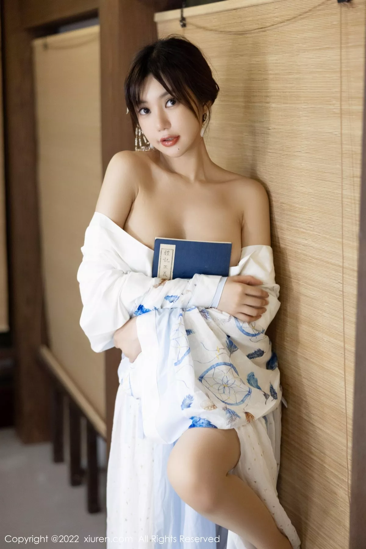 秀人集.com_[XiuRen秀人网]No.5569_女神绮里嘉ula私房日式风性感和服配超薄无内肉丝极致诱惑写真75P