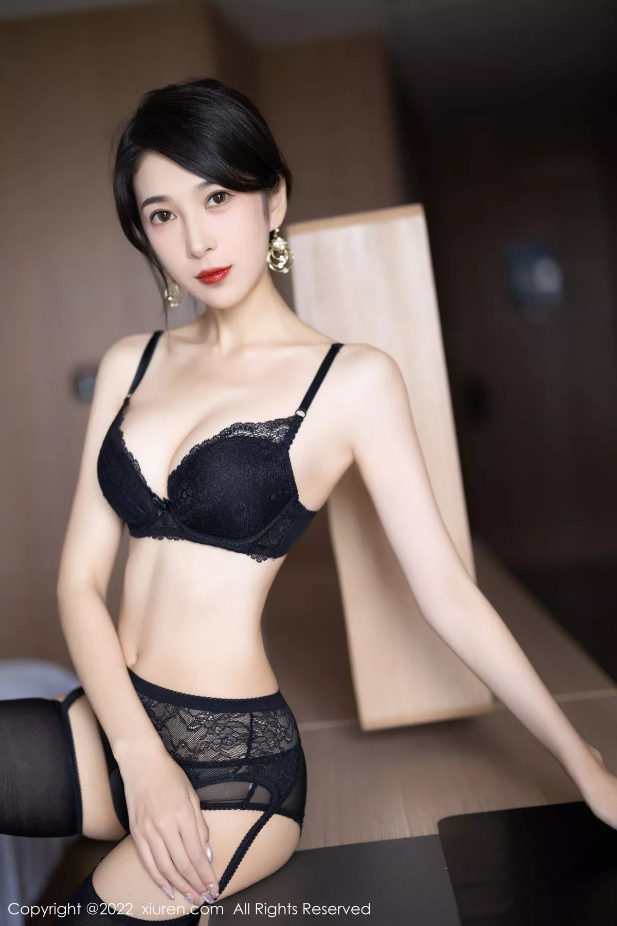秀人集.com_[XiuRen秀人网]No.5585_模特林乐一私房性感轻透花纹旗袍露黑色内衣秀曼妙身材诱惑写真82P