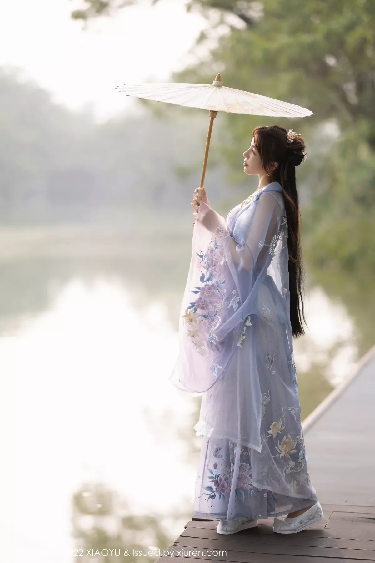 秀人集.com_[XiaoYu画语界]Vol.866_女神徐莉芝Booty杭州旅拍浅紫色古装服配超薄无内肉丝诱惑写真94P