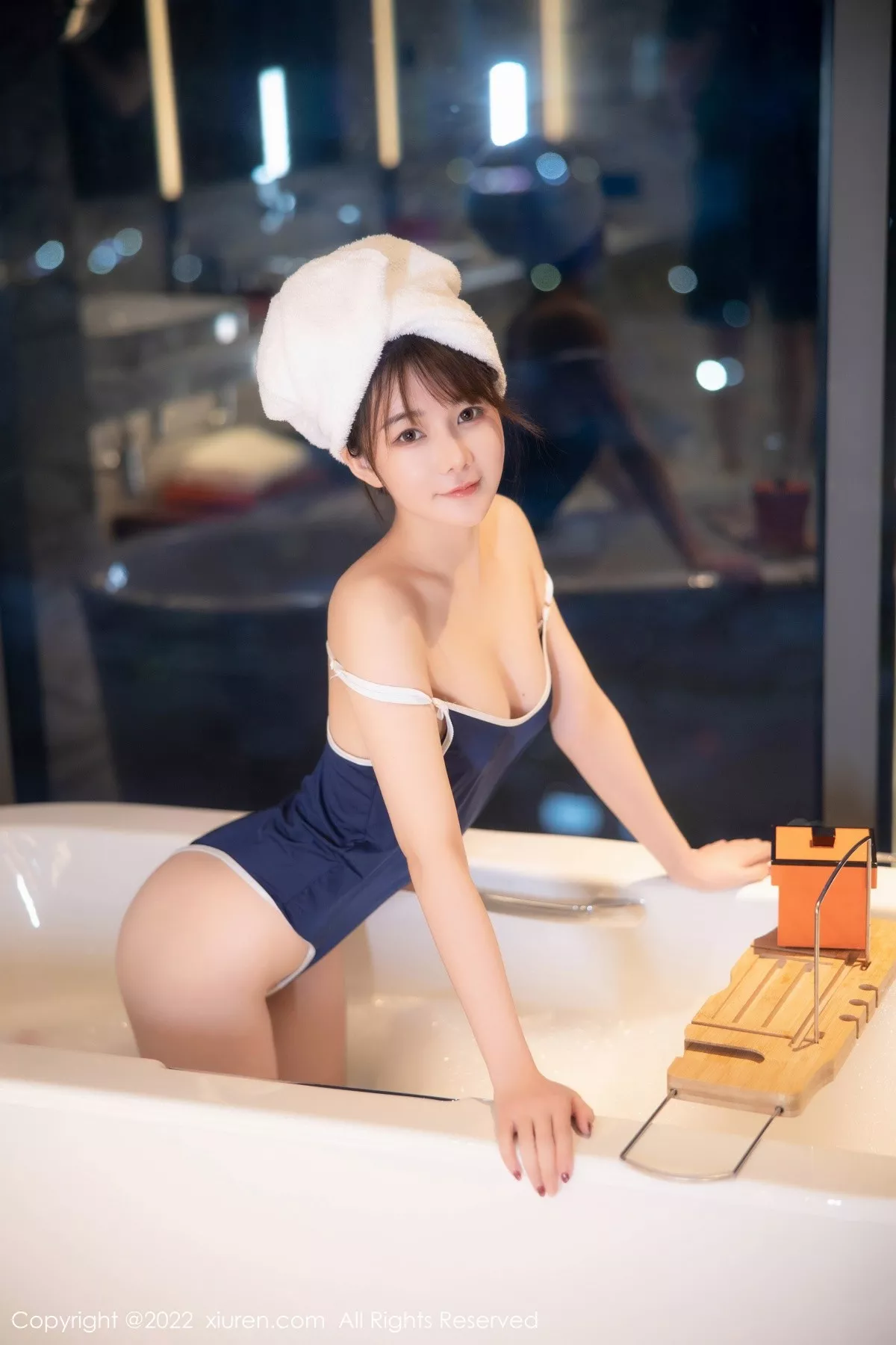 秀人集.com_[XiuRen秀人网]No.5477_模特婠婠么私房浴缸性感深蓝色比基尼湿身泡泡浴撩人诱惑写真76P