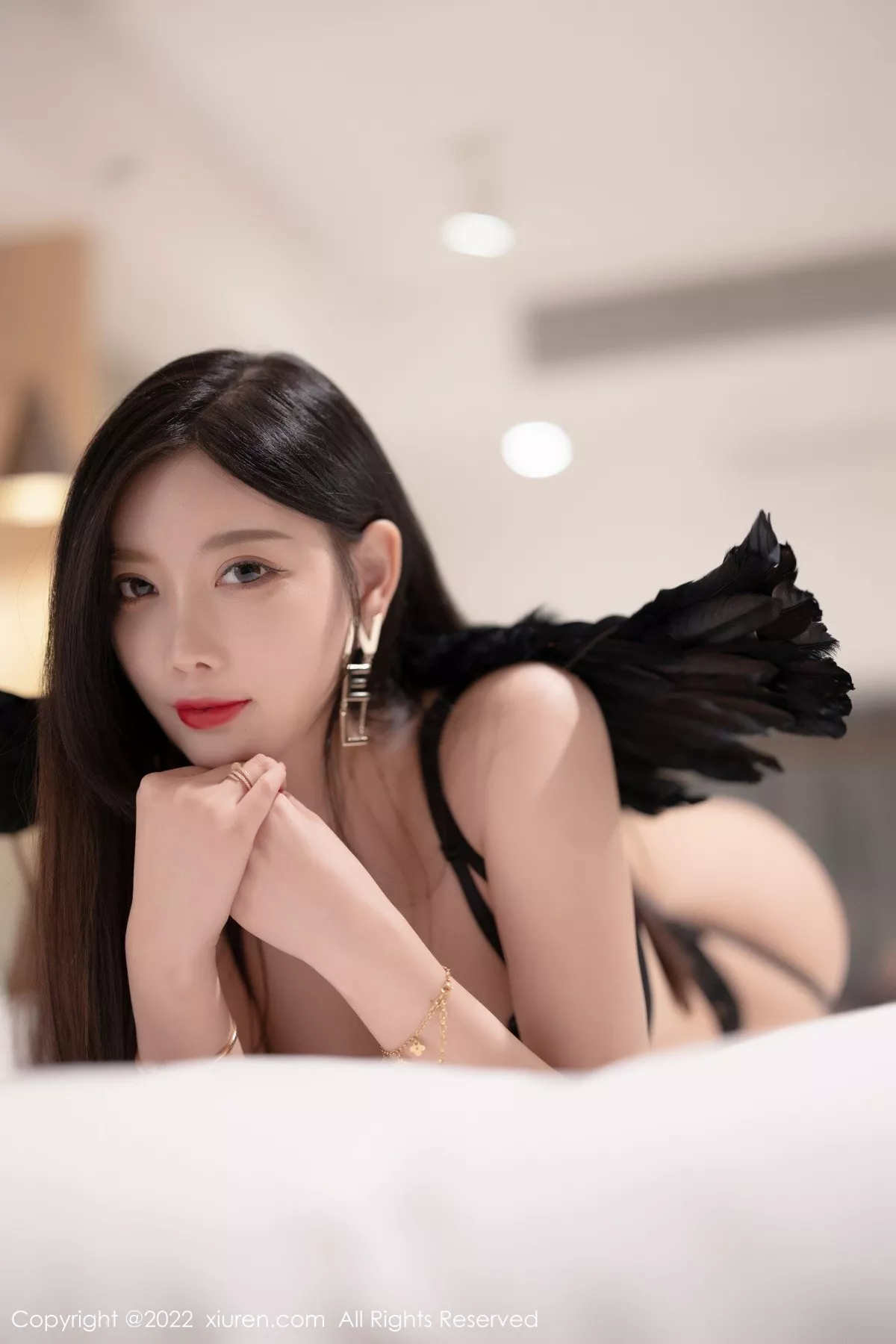 秀人集.com_[XiuRen秀人网]No.5479_女神杨晨晨Yome私房黑色轻透蕾丝情趣内衣配蕾丝吊袜诱惑写真78P