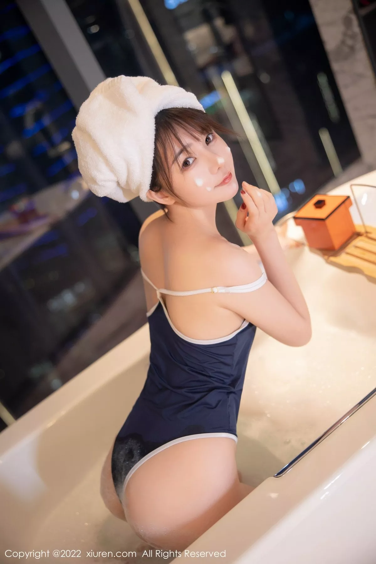 秀人集.com_[XiuRen秀人网]No.5477_模特婠婠么私房浴缸性感深蓝色比基尼湿身泡泡浴撩人诱惑写真76P