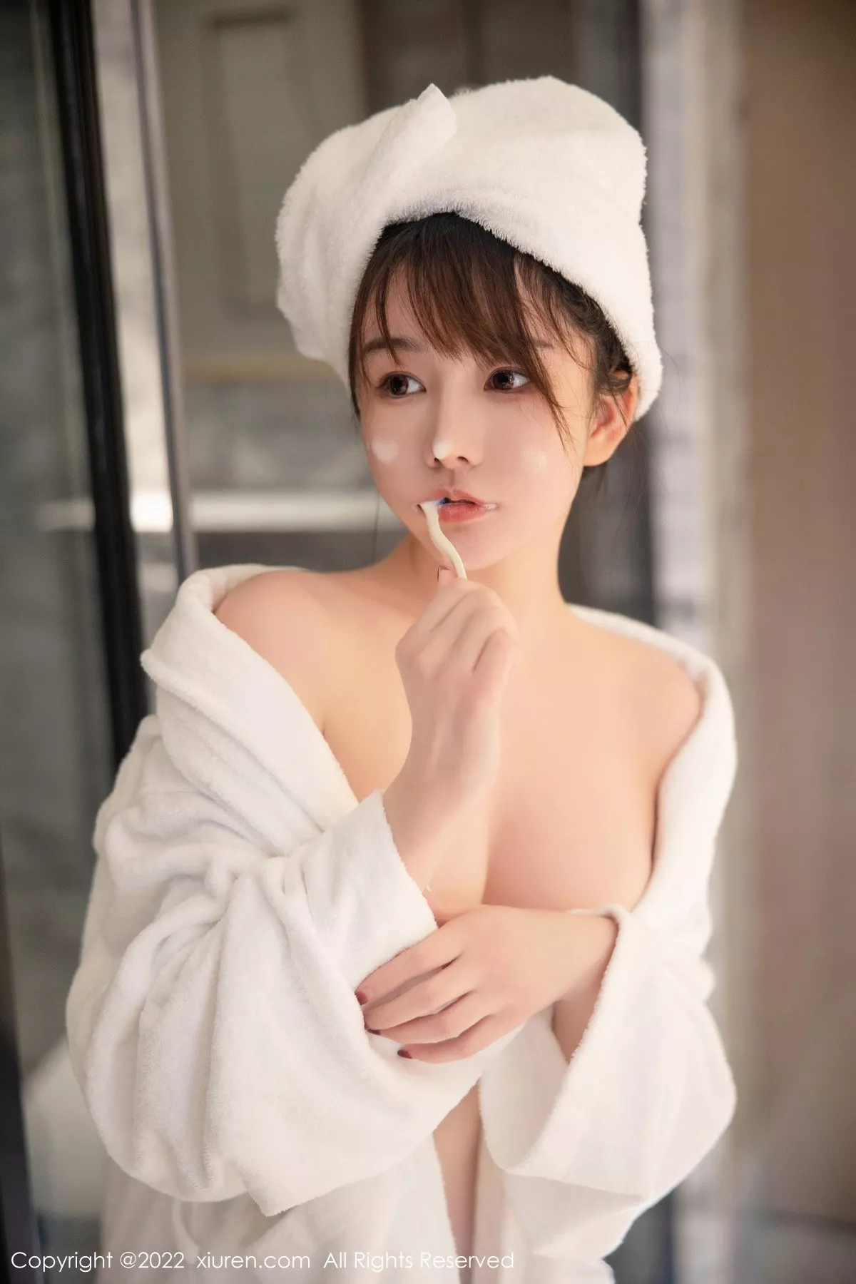 秀人集.com_[XiuRen秀人网]No.5477_模特婠婠么私房浴缸性感深蓝色比基尼湿身泡泡浴撩人诱惑写真76P