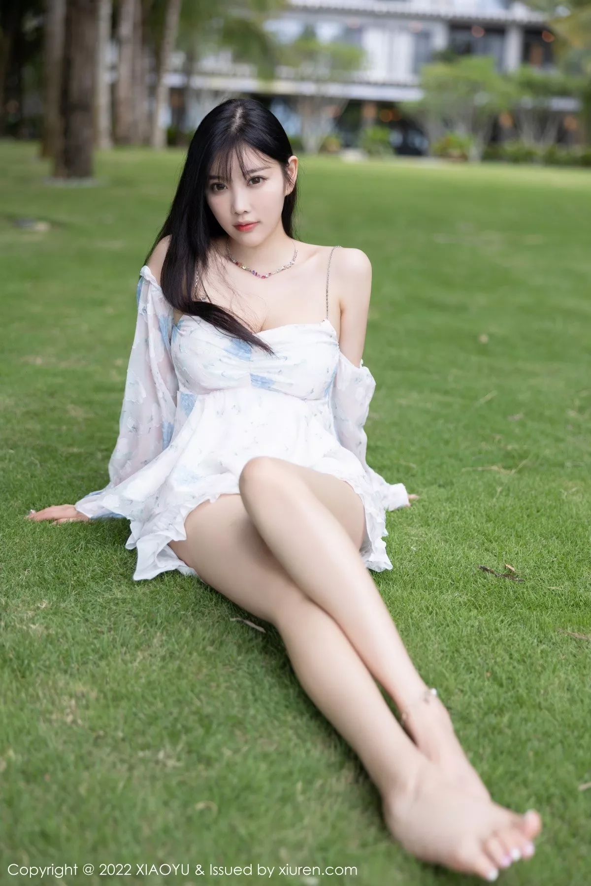 秀人集.com_[XiaoYu画语界]Vol.851_女神杨晨晨Yome白色露肩连衣裙+淡绿吊带裙秀完美身材诱惑写真80P