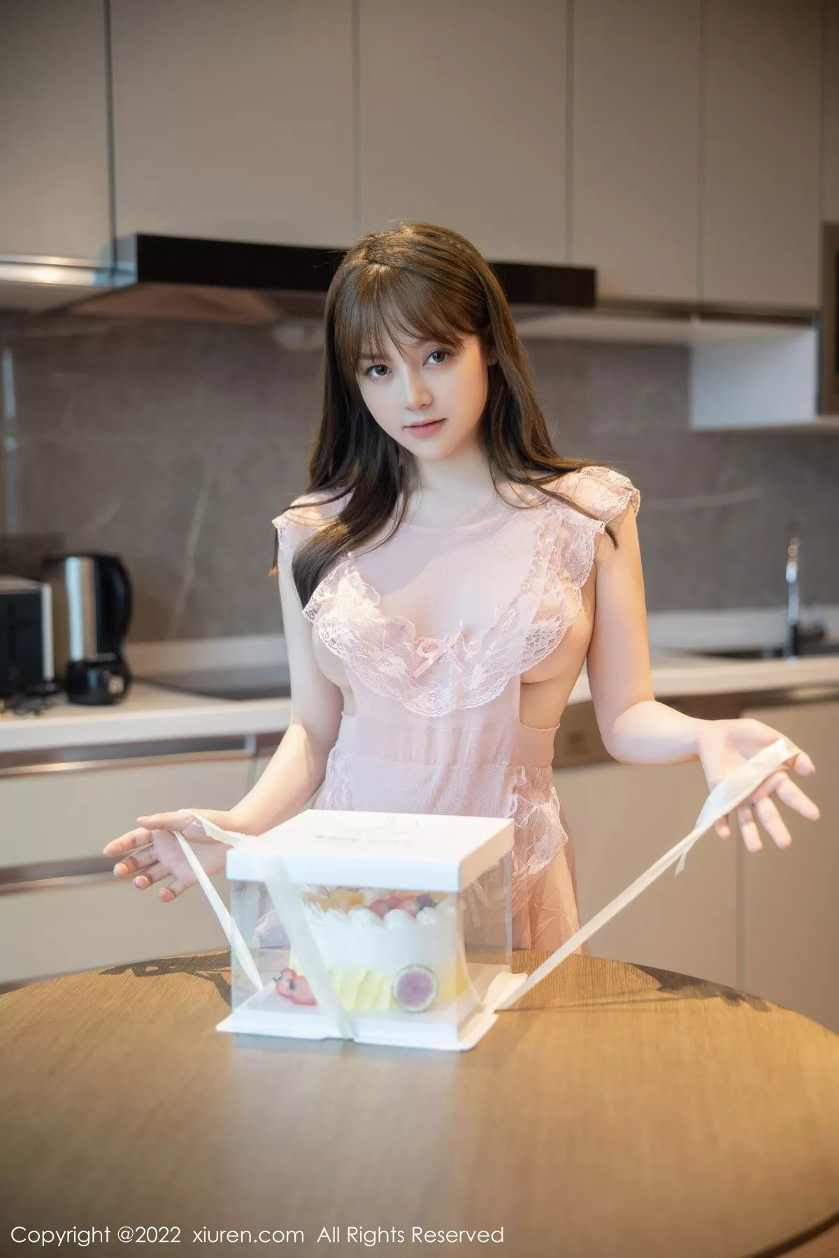 秀人集.com_[XiuRen秀人网]No.5497_模特豆瓣酱私房性感粉色轻透睡裙真空秀豪乳翘臀惹火诱惑写真90P