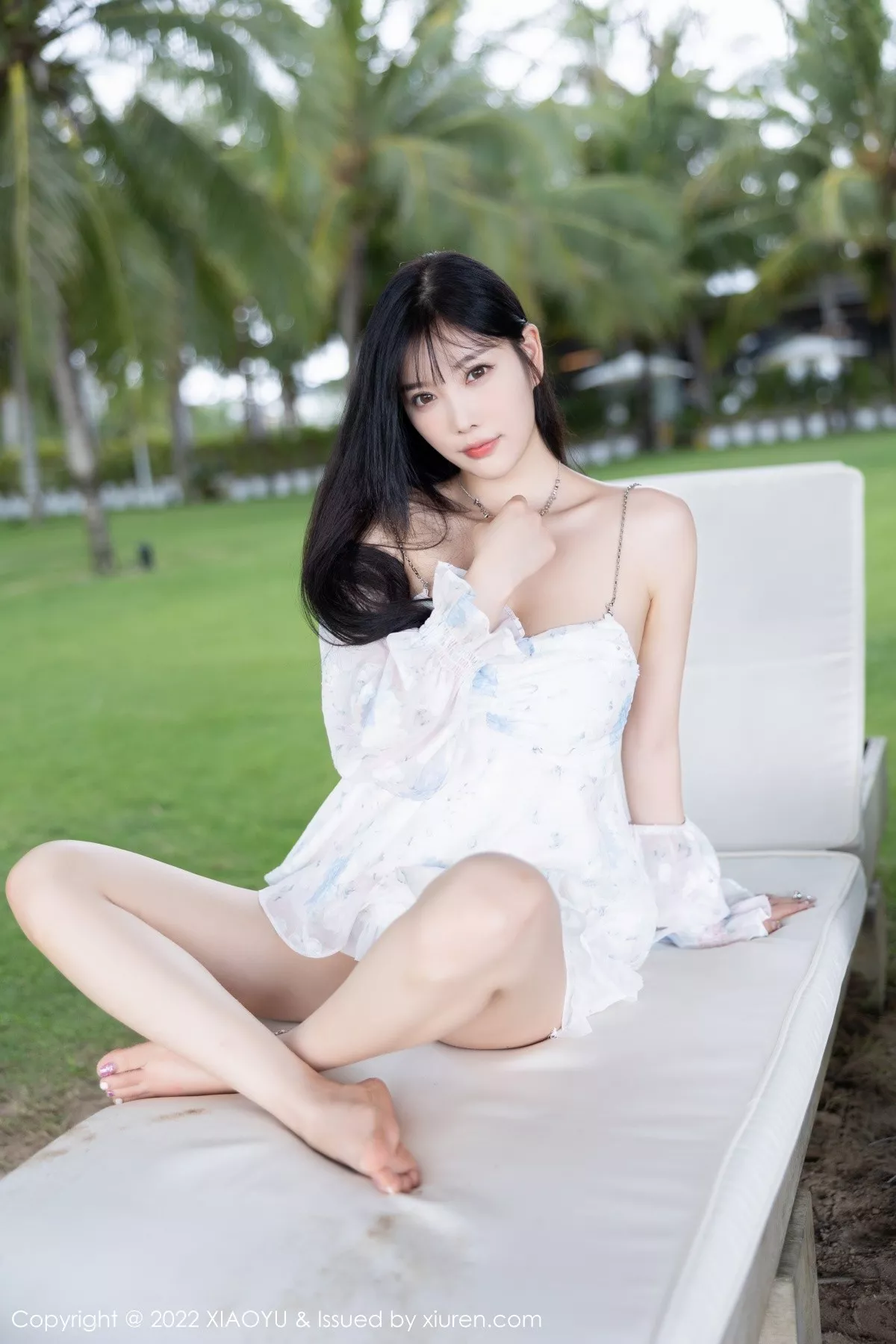 秀人集.com_[XiaoYu画语界]Vol.851_女神杨晨晨Yome白色露肩连衣裙+淡绿吊带裙秀完美身材诱惑写真80P