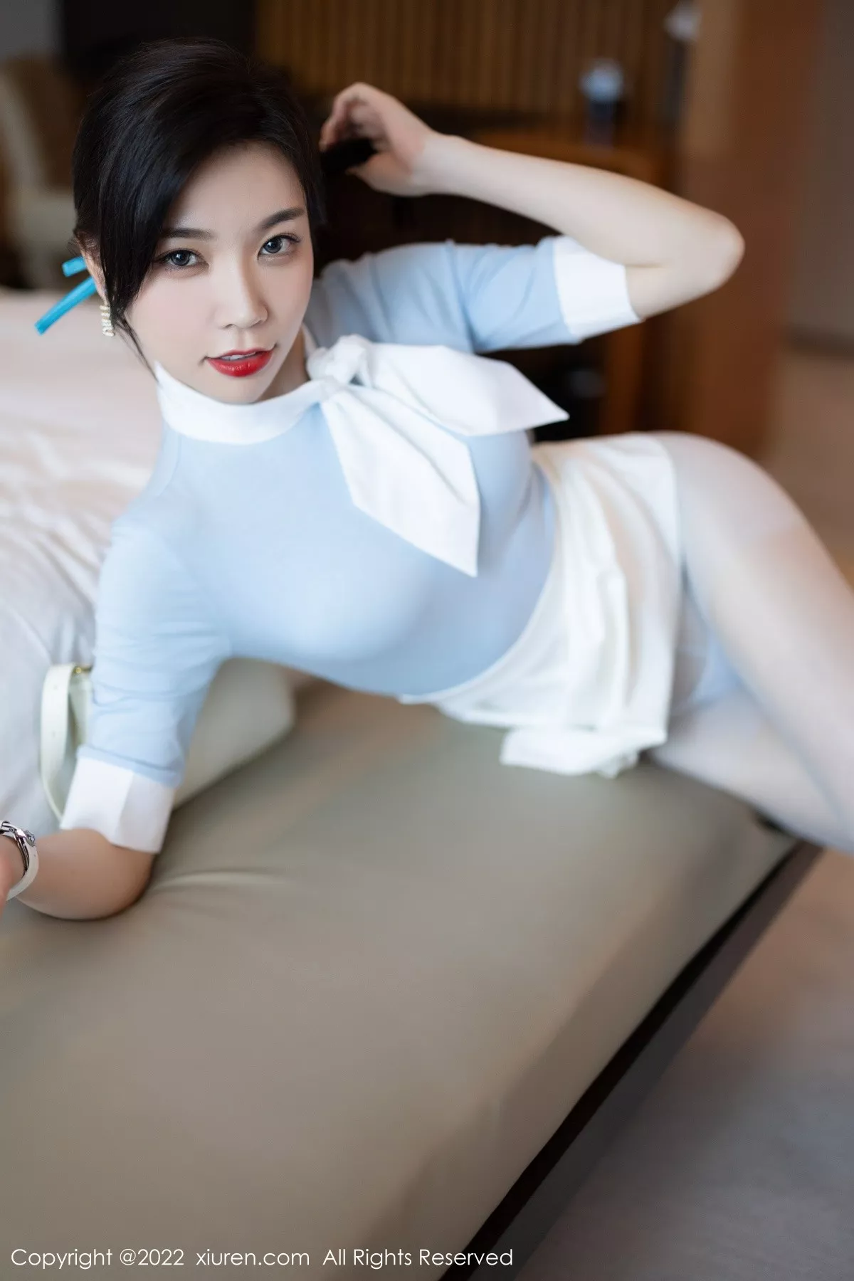 秀人集.com_[XiuRen秀人网]No.5643_女神徐莉芝Booty淡蓝上衣配白短裙露诱人变色丝袜迷人诱惑写真85P