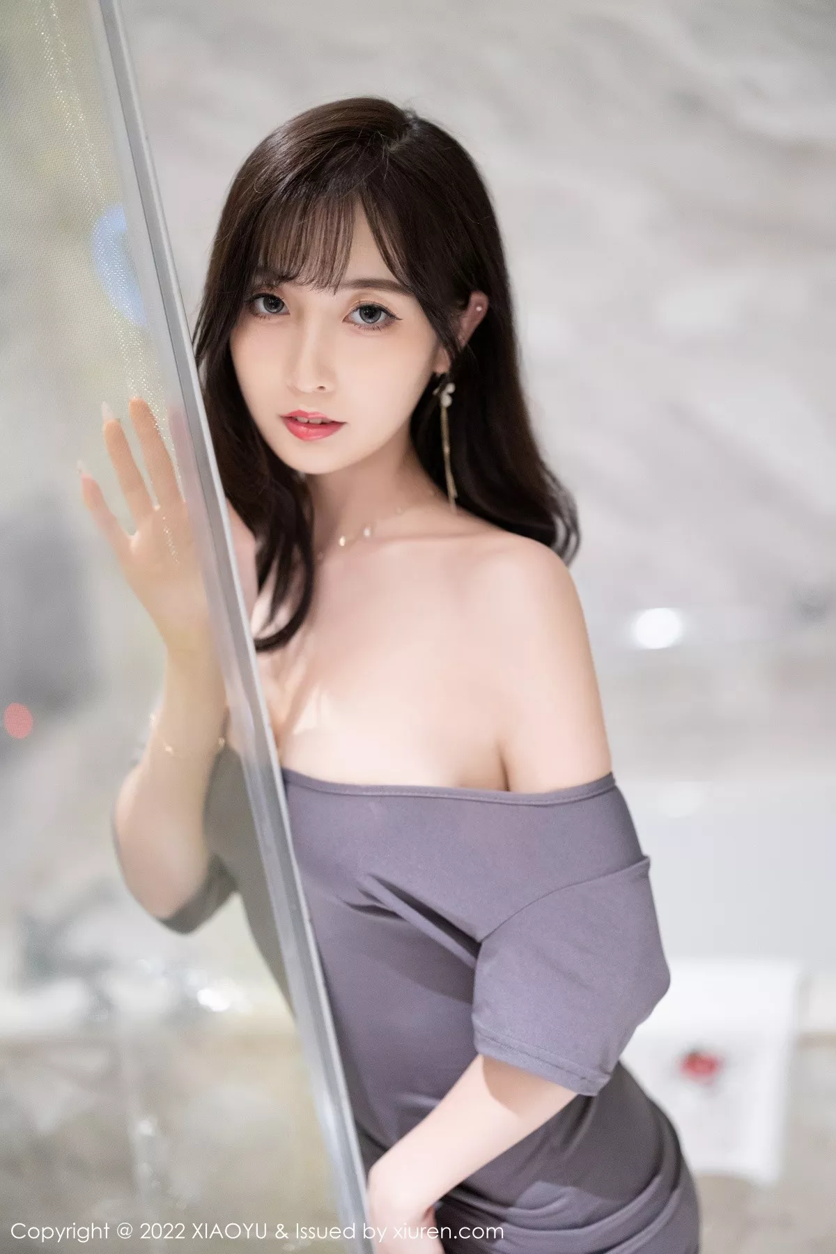 秀人集.com_[XiaoYu画语界]Vol.871_模特林星阑性感露肩灰色连衣短裙配黑丝袜秀曼妙身姿迷人写真77P