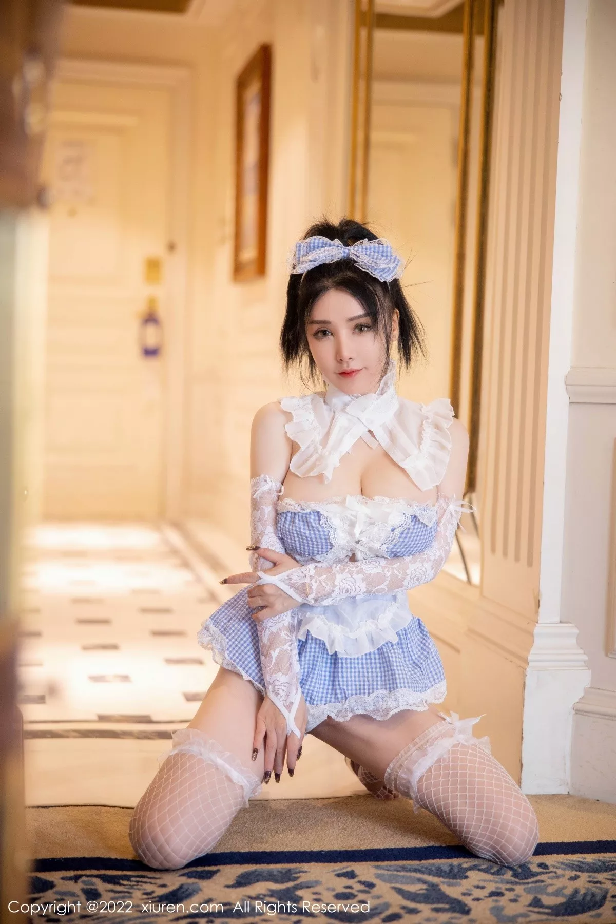 秀人集.com_[XiuRen秀人网]No.5640_模特潘娇娇性感淡蓝女仆服配白色网袜秀巨乳肥臀极致诱惑写真80P