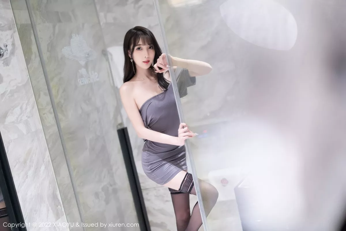 秀人集.com_[XiaoYu画语界]Vol.871_模特林星阑性感露肩灰色连衣短裙配黑丝袜秀曼妙身姿迷人写真77P