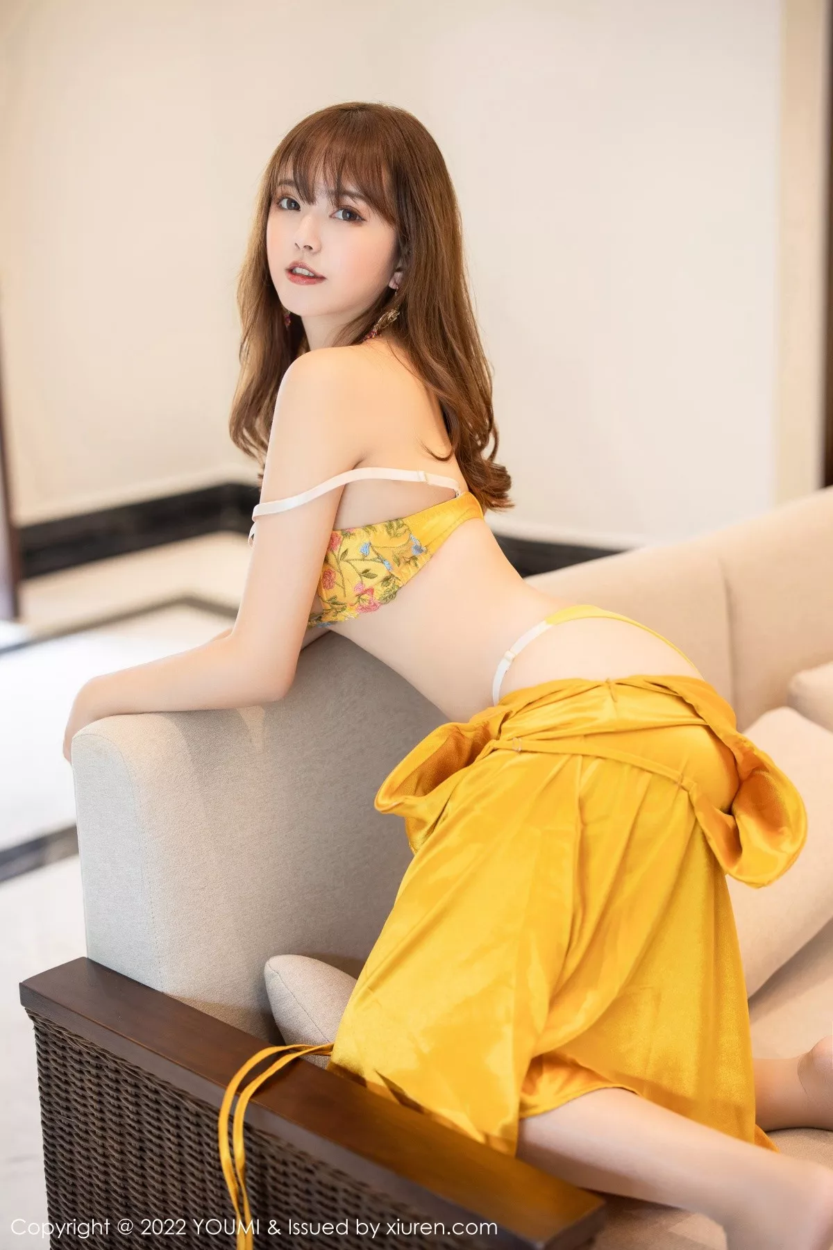秀人集.com_[YouMi尤蜜荟]Vol.847_模特张思允Nice西双版纳旅拍黄色吊带长裙露轻透内衣诱惑写真70P
