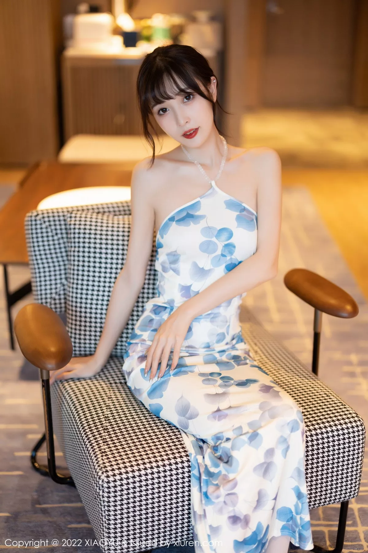 秀人集.com_[XiaoYu画语界]Vol.877_模特林星阑性感露肩带图案连衣短配超薄白丝袜秀美腿迷人写真85P