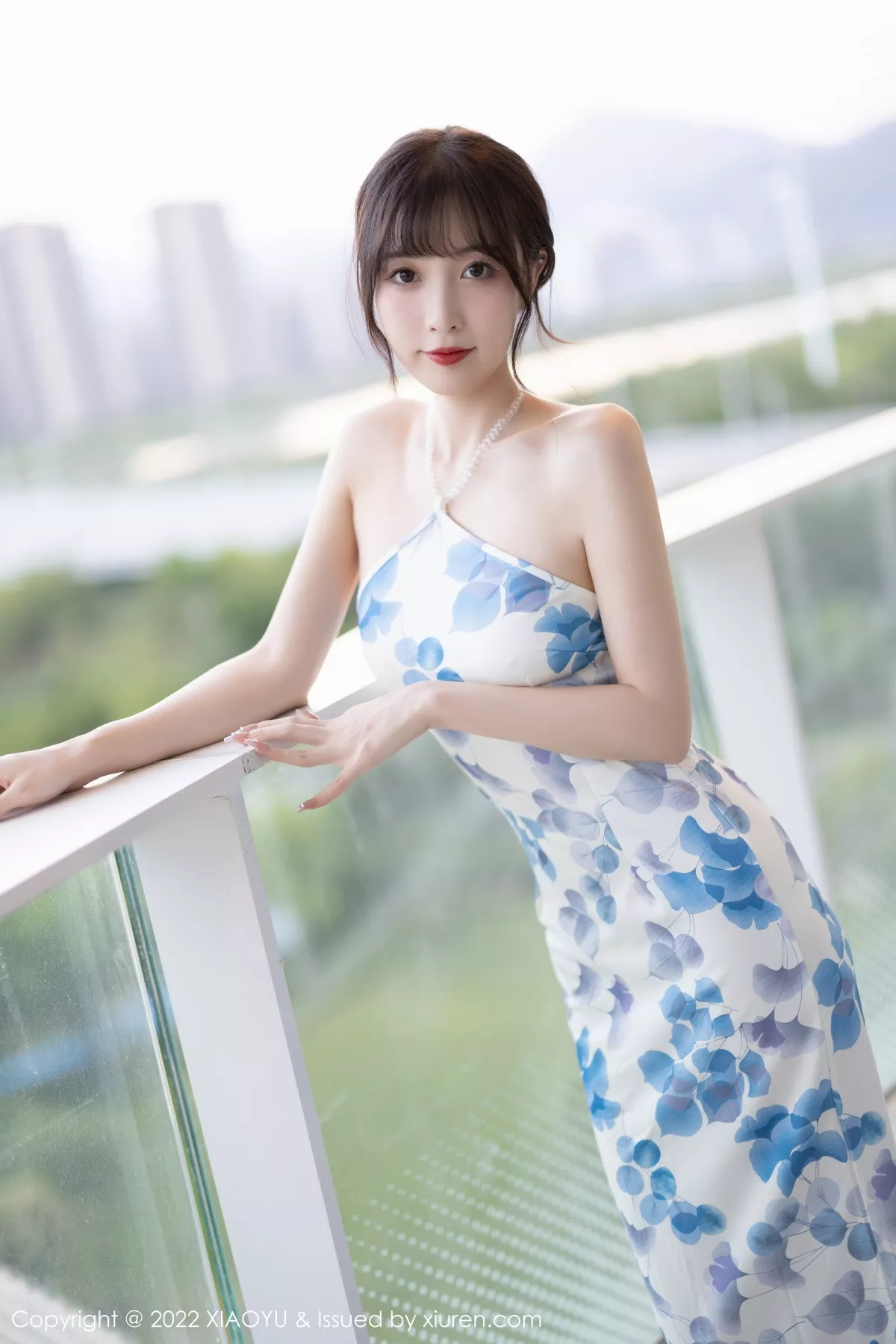 秀人集.com_[XiaoYu画语界]Vol.877_模特林星阑性感露肩带图案连衣短配超薄白丝袜秀美腿迷人写真85P