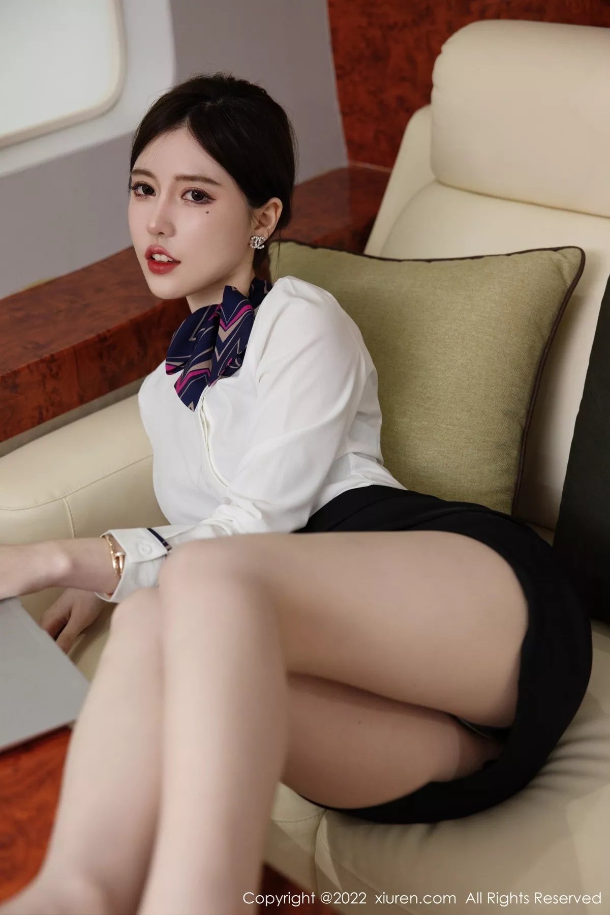 秀人集.com_[XiuRen秀人网]No.5696_模特美桃酱性感白T配黑短裙露蕾丝内衣超薄肉丝迷人诱惑写真106P