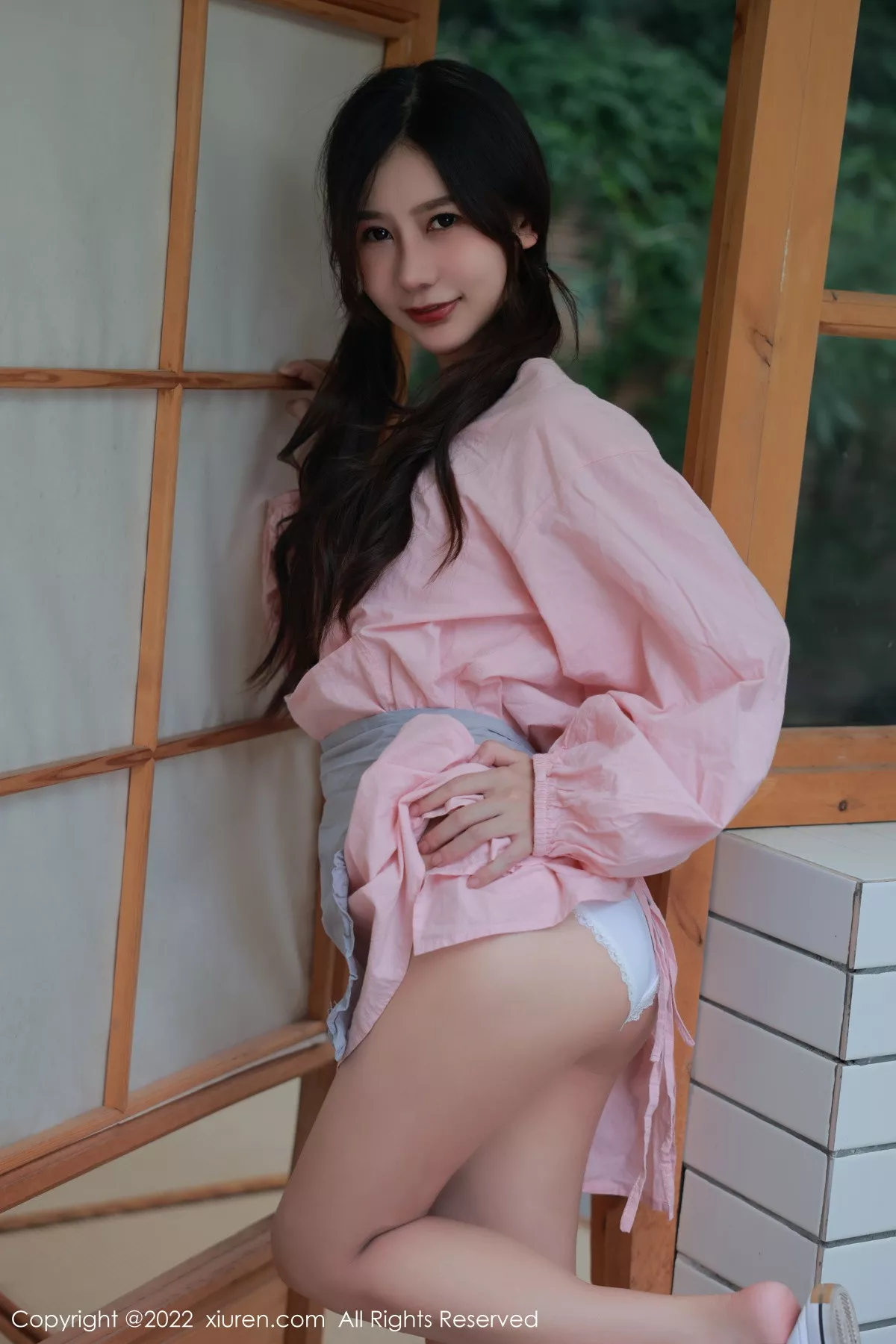 秀人集.com_[XiuRen秀人网]No.5697_模特尹甜甜豆腐店拍摄粉色服饰秀完美身材露性感美腿迷人写真52P