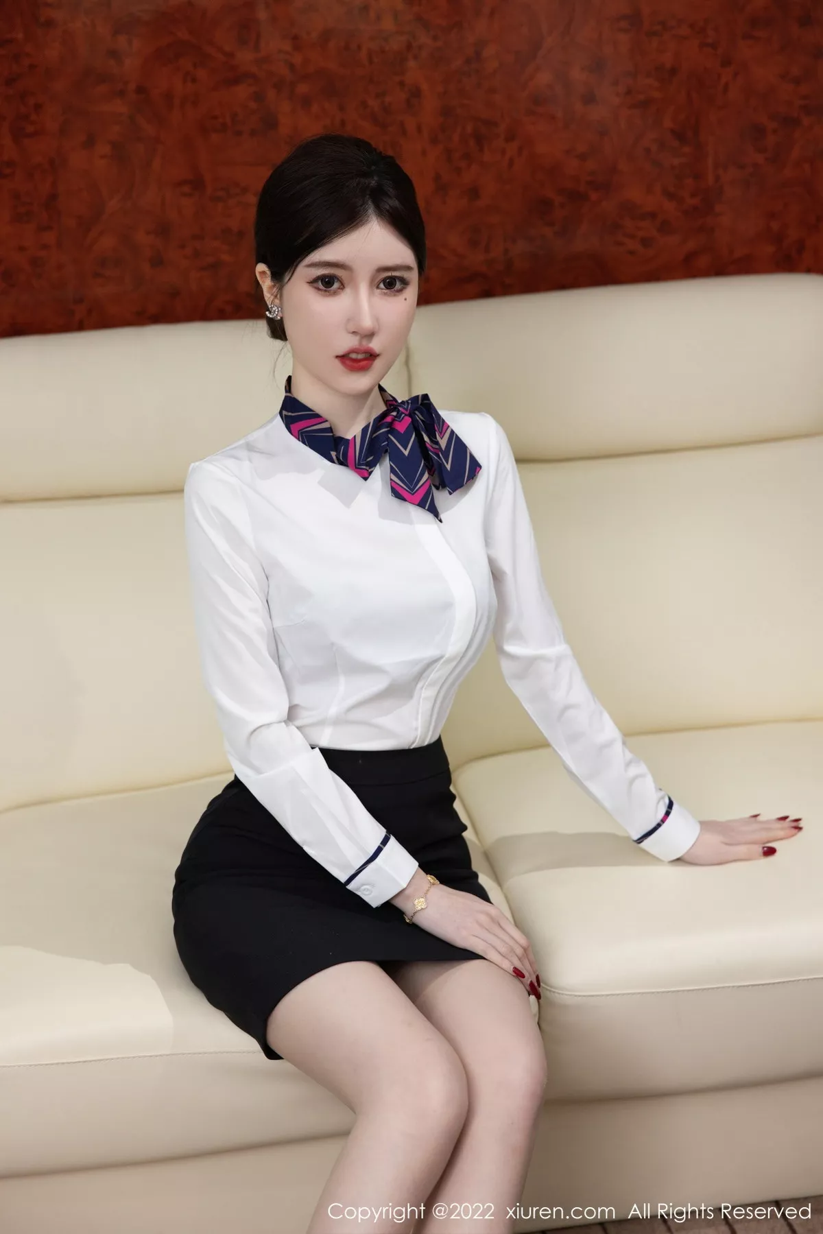 秀人集.com_[XiuRen秀人网]No.5696_模特美桃酱性感白T配黑短裙露蕾丝内衣超薄肉丝迷人诱惑写真106P