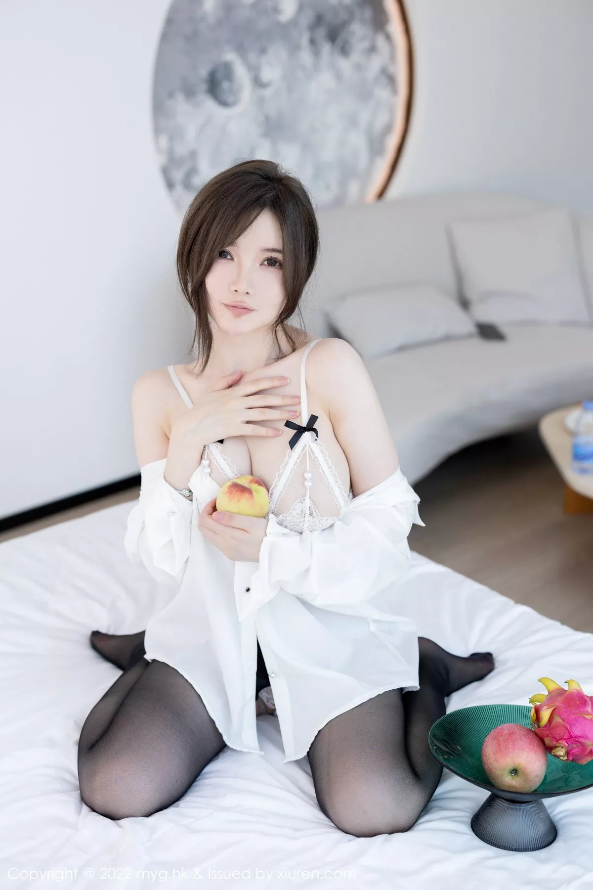 秀人集.com_[MyGirl美媛馆]Vol.641_模特糯美子MINIbabe私房脱白纱衣露性感蕾丝内衣惹火诱惑写真59P