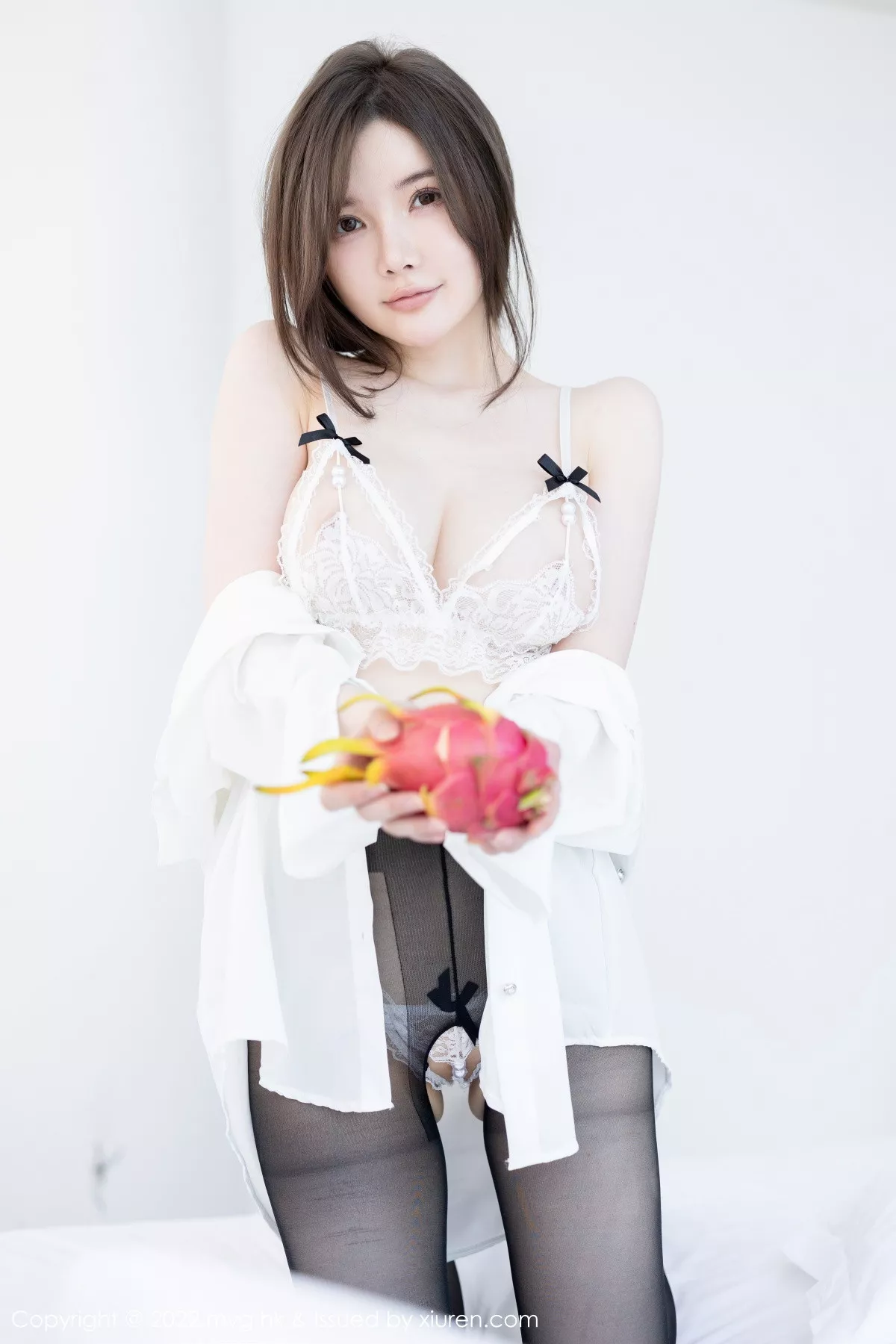 秀人集.com_[MyGirl美媛馆]Vol.641_模特糯美子MINIbabe私房脱白纱衣露性感蕾丝内衣惹火诱惑写真59P