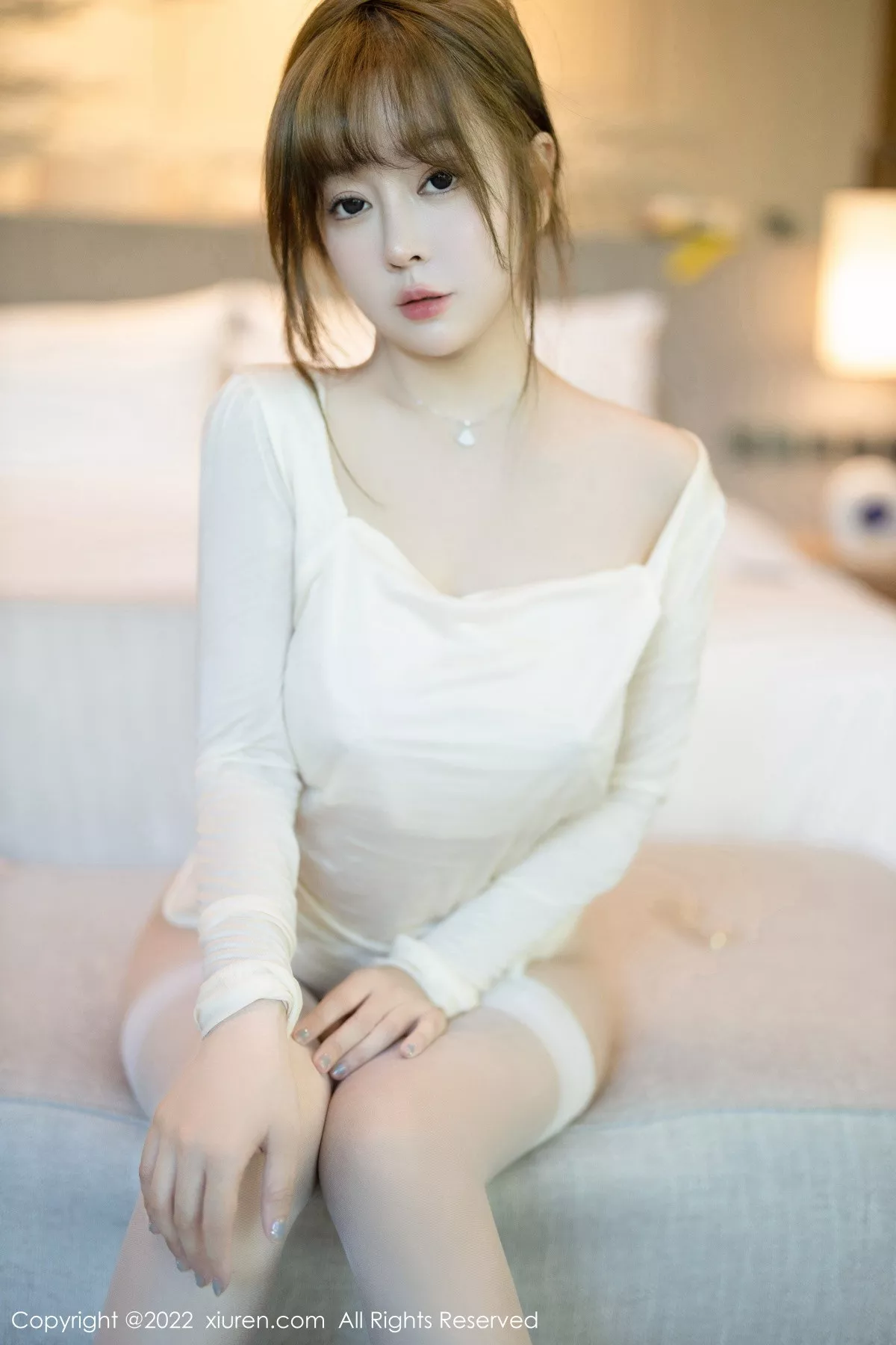 秀人集.com_[XiuRen秀人网]No.5712_女神王雨纯私房性感白色服配白丝吊袜秀曼妙身材迷人诱惑写真57P