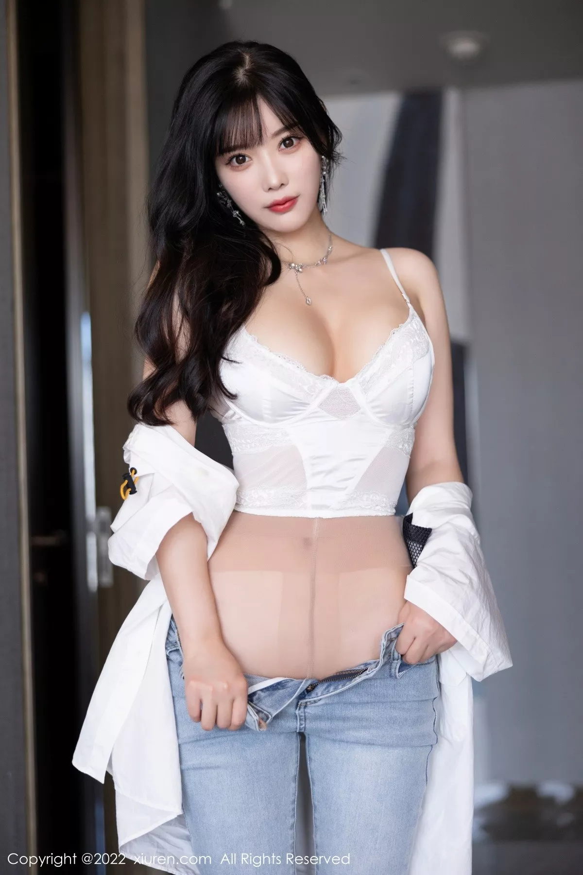 秀人集.com_[XiuRen秀人网]No.5614_女神杨晨晨Yome私房半脱露白色内衣配无内肉丝迷人诱惑写真83P