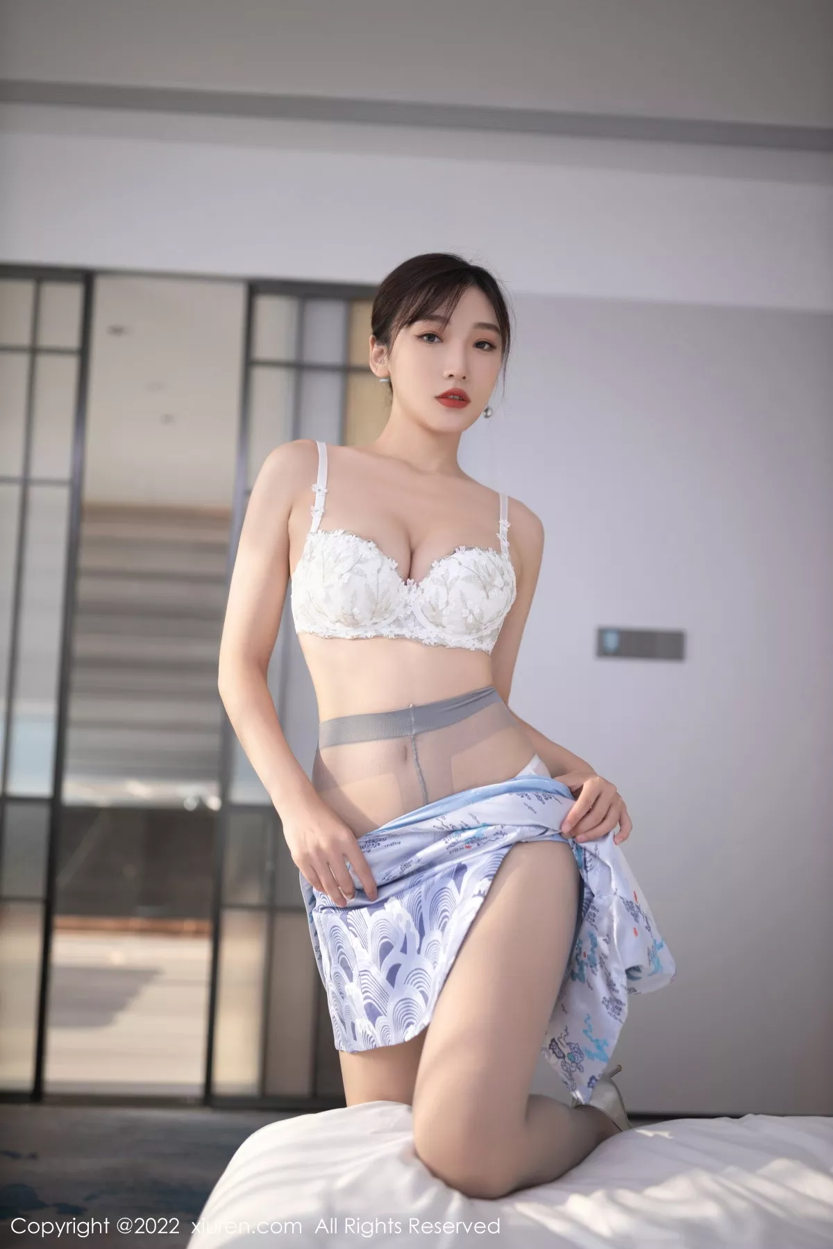 秀人集.com_[XiuRen秀人网]No.5739_模特陆萱萱性感青花瓷图案旗袍配超薄肉丝秀完美身材诱惑写真80P