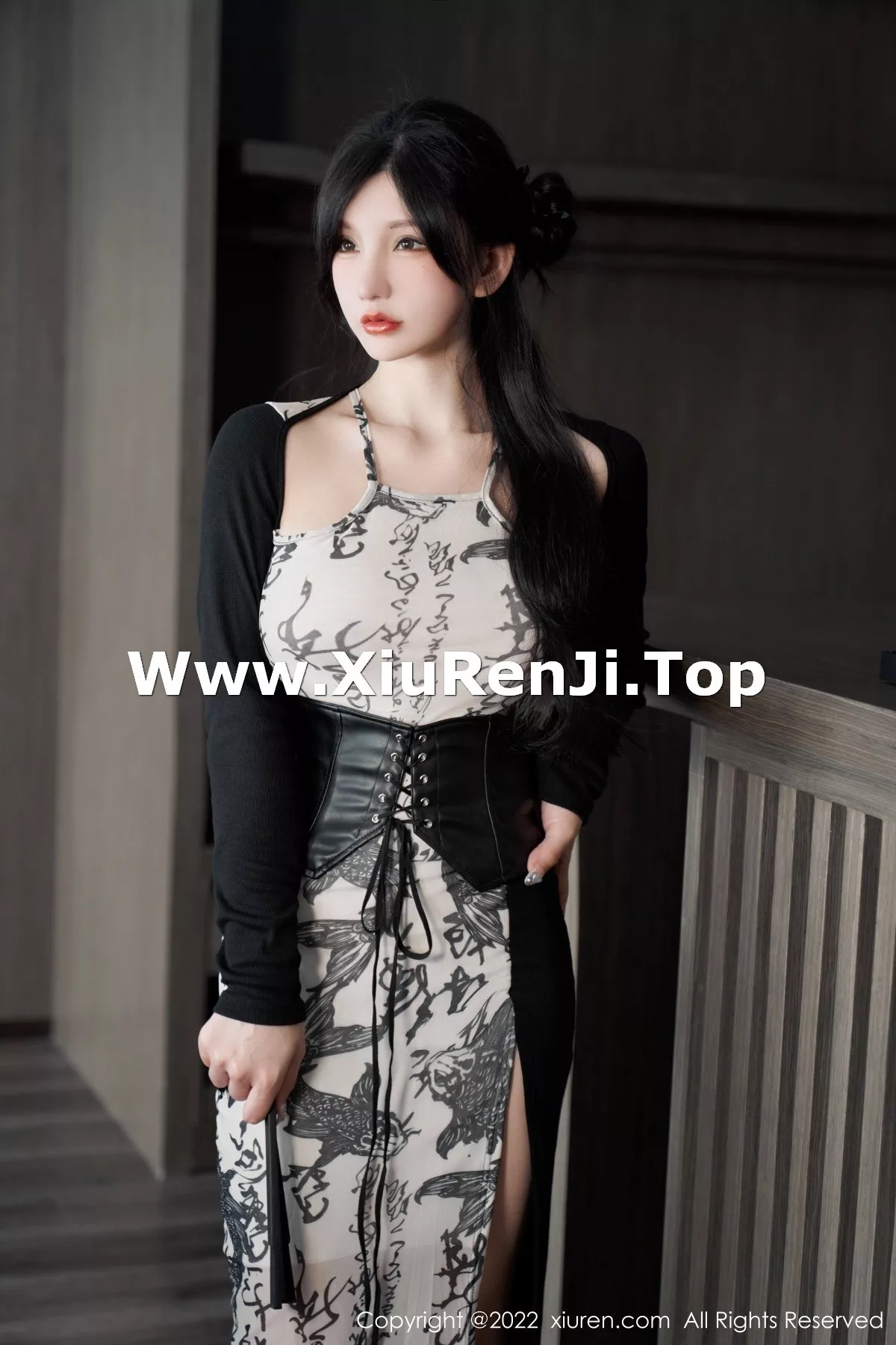 秀人集.com_[XiuRen秀人网]No.5623_女神周于希Sally性感拼色连衣裙配超薄开档肉丝绝美诱惑写真94P